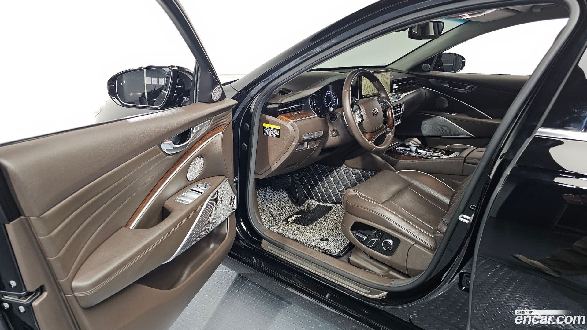 Main__Slider__Photo:K9 Kia 2018.10-9