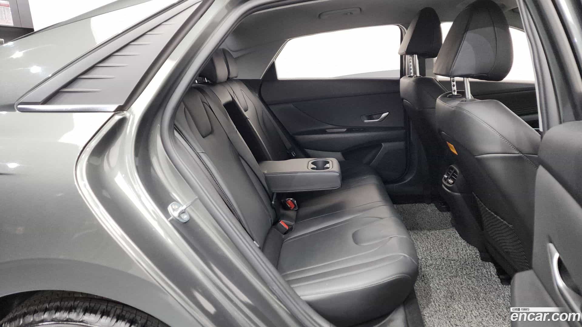 AVANTE Hyundai 2020.8-OPTION-016