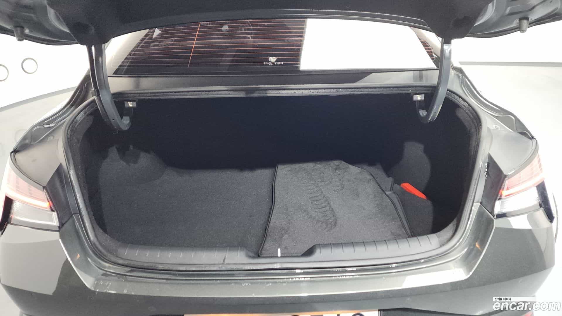 AVANTE Hyundai 2020.8-OPTION-024