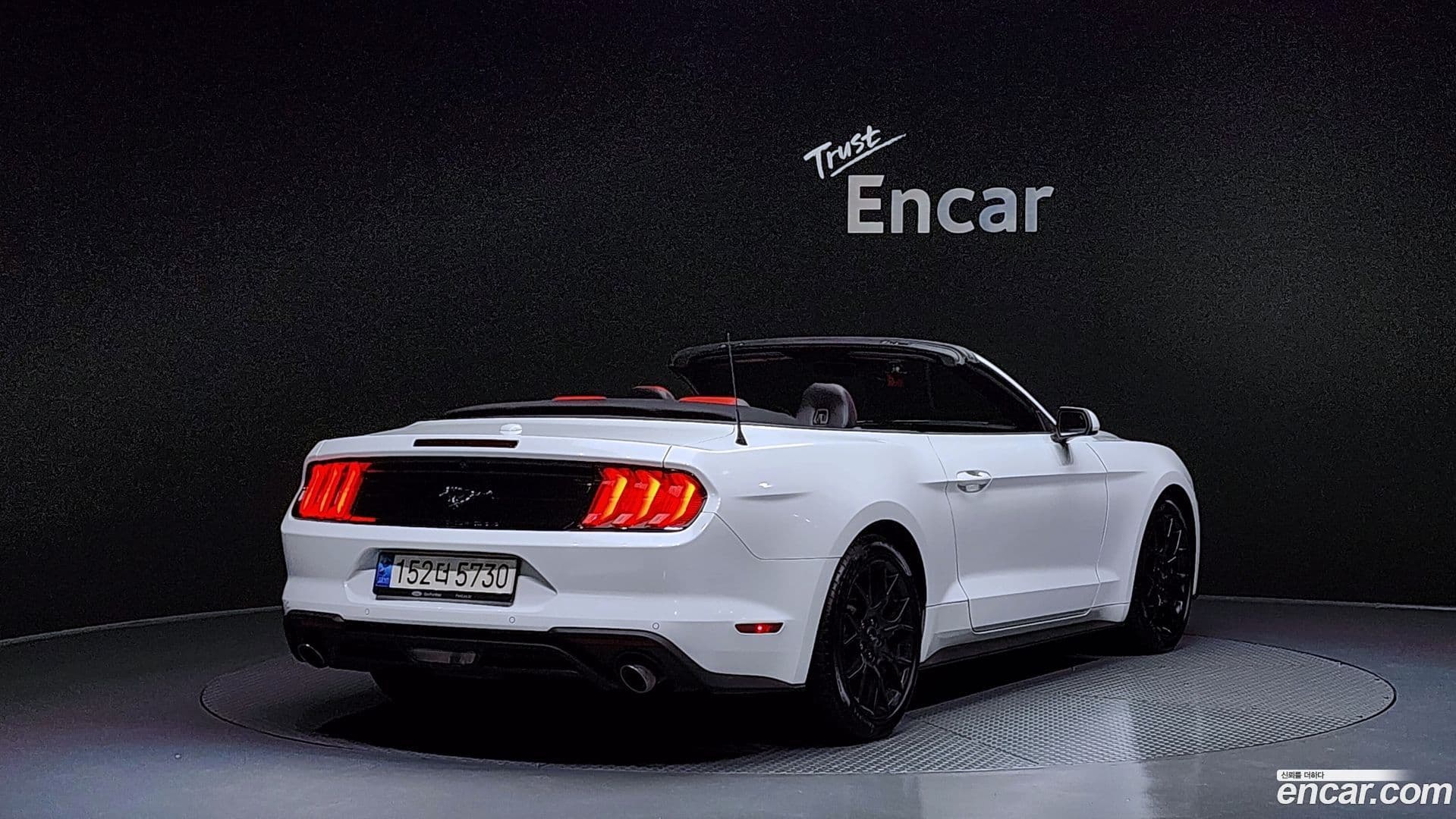 Main__Slider__Photo:Mustang Ford 2023.4-1