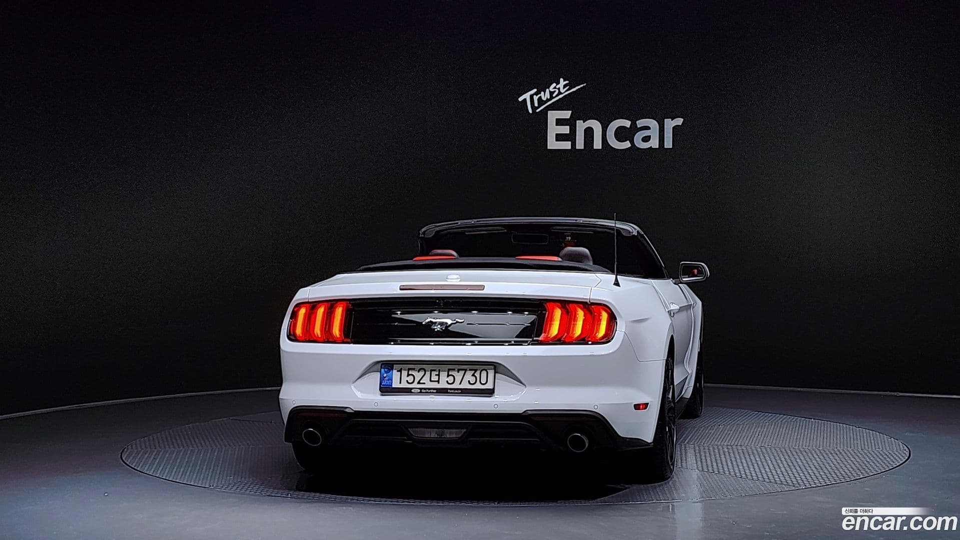 Main__Slider__Photo:Mustang Ford 2023.4-3