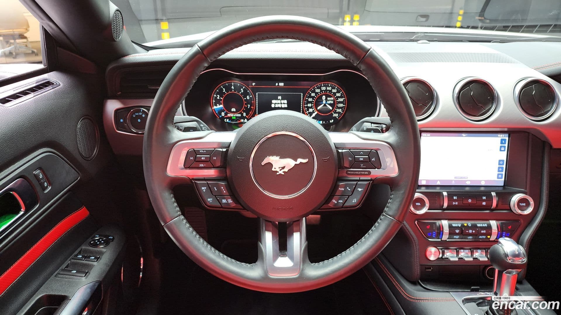 Main__Slider__Photo:Mustang Ford 2023.4-12