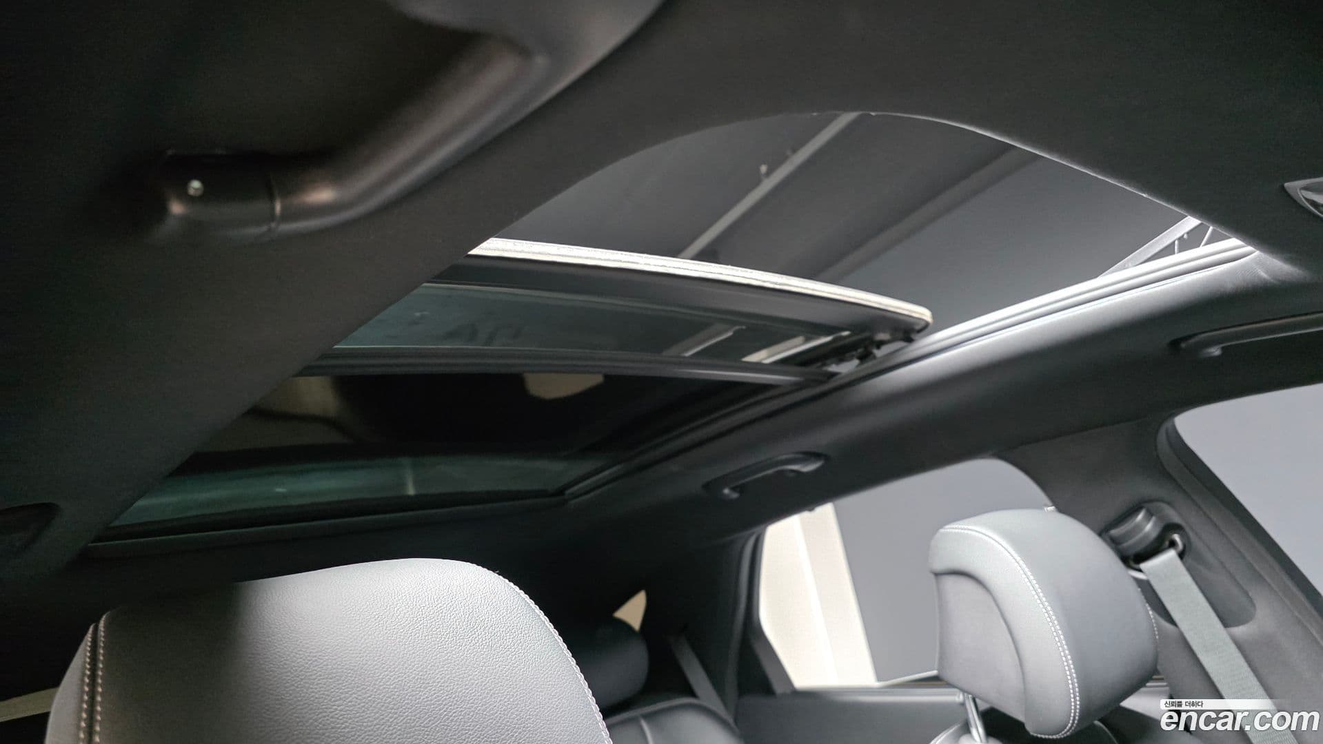 Main__Slider__Photo:GV70 Genesis 2022.9-17