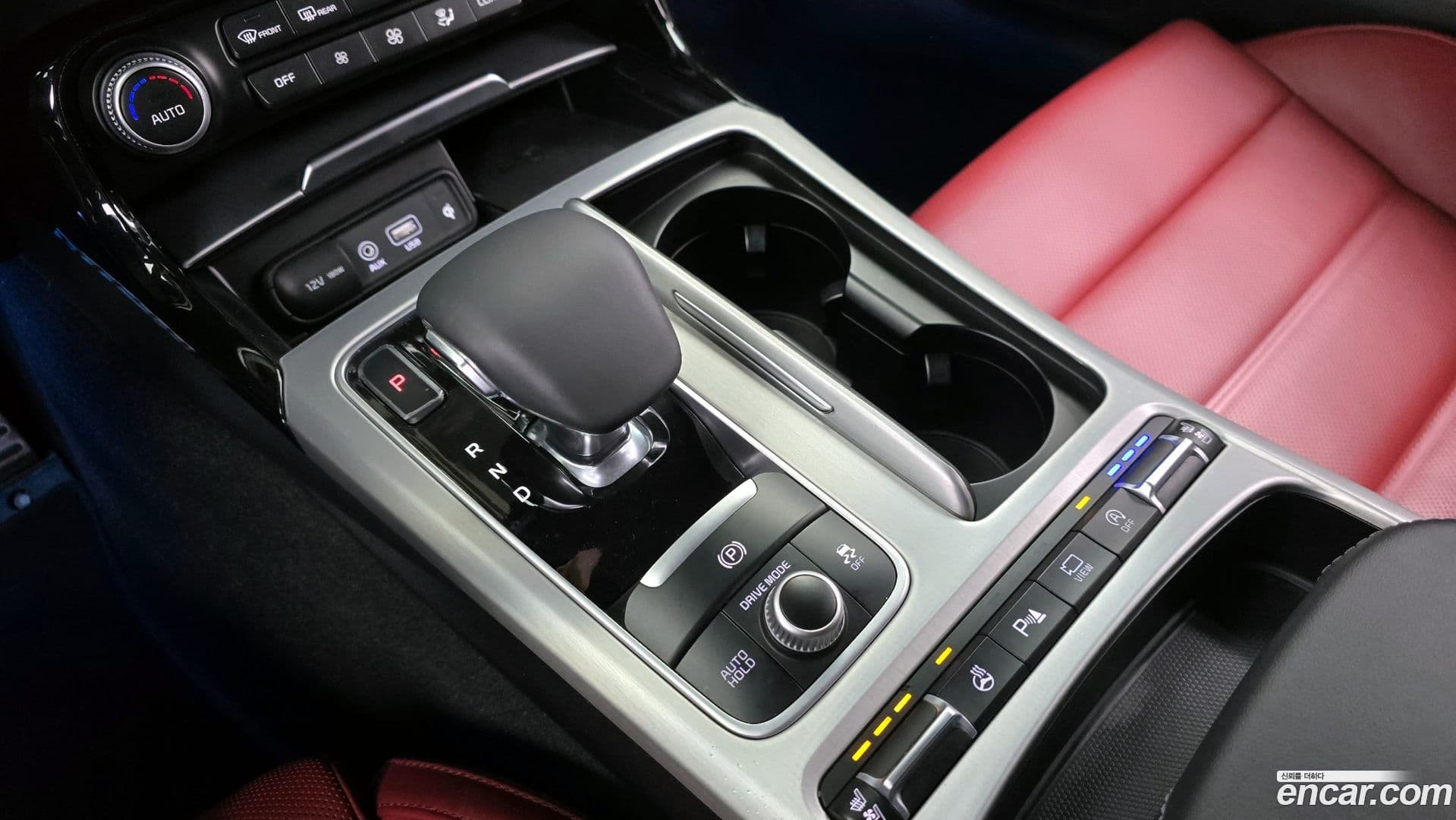 Main__Slider__Photo:Stinger Kia 2017.7-8