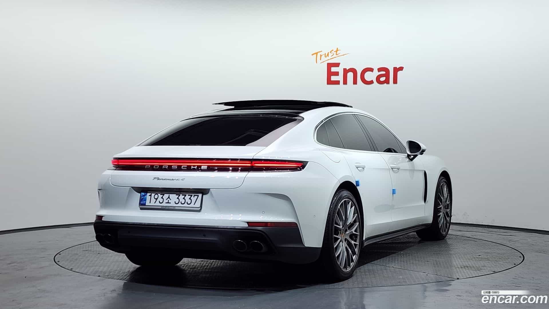 Panamera Porsche 2024.9-OUTER-002