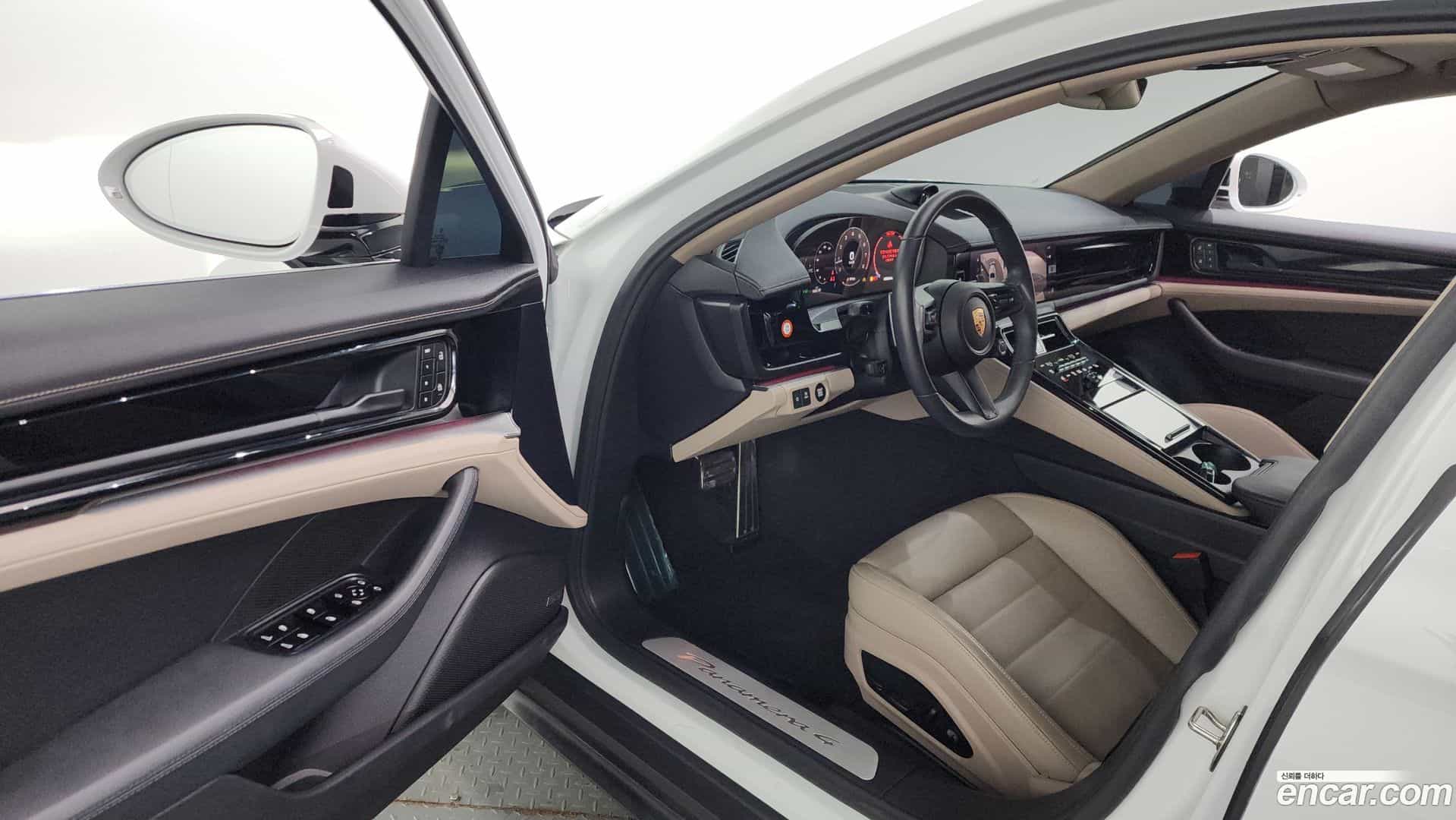 Panamera Porsche 2024.9-INNER-010