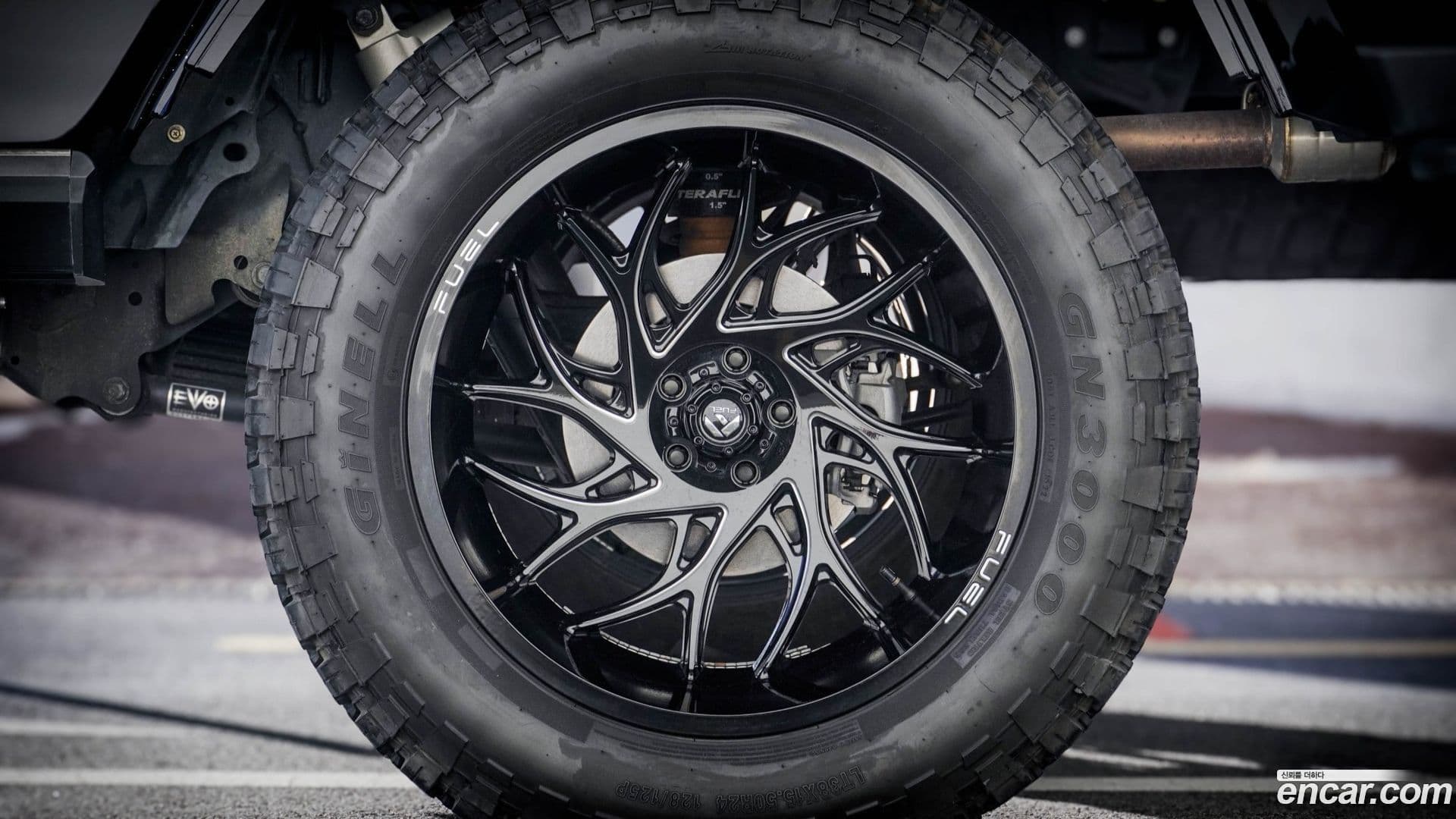 Main__Slider__Photo:Gladiator Jeep 2020.10-4