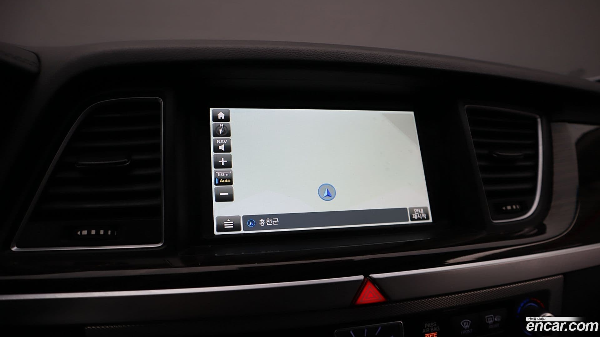 Main__Slider__Photo:G80 Genesis 2017.6-9