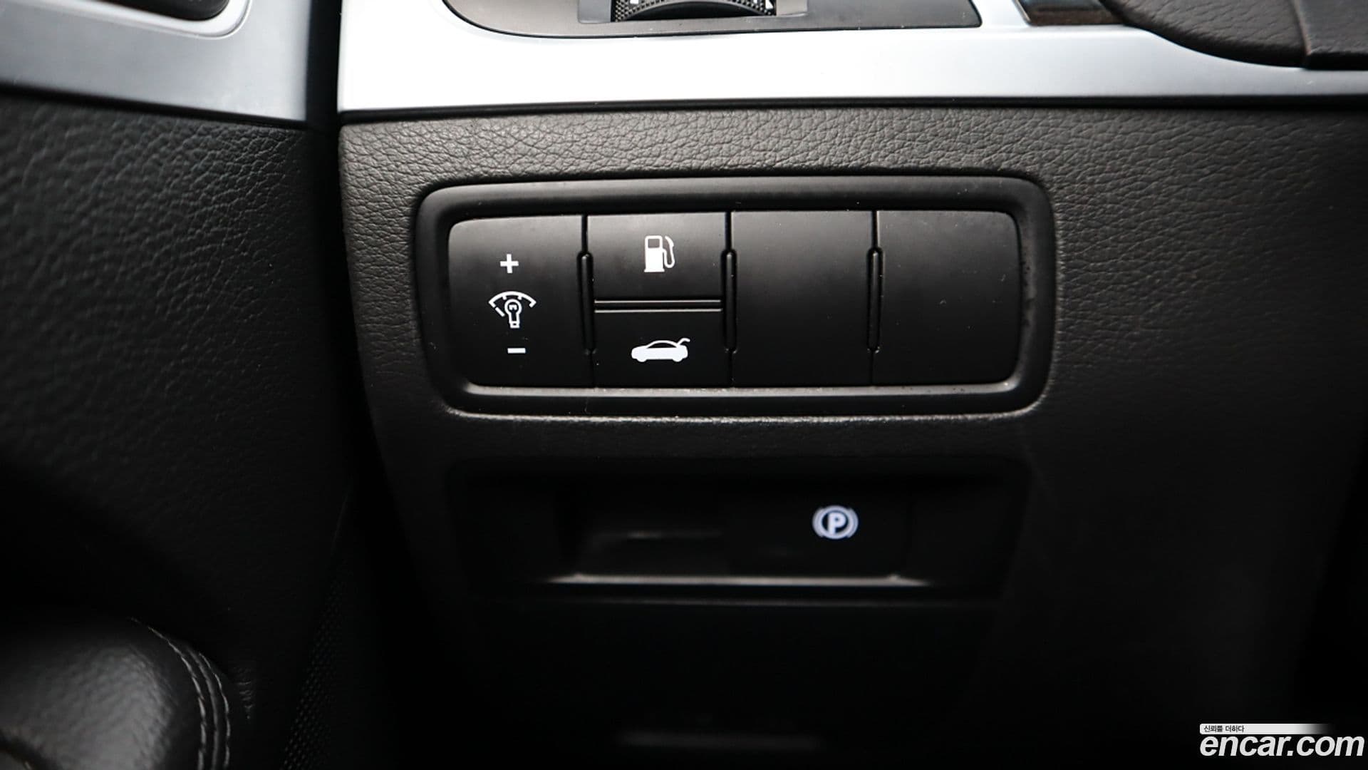 Main__Slider__Photo:G80 Genesis 2017.6-11