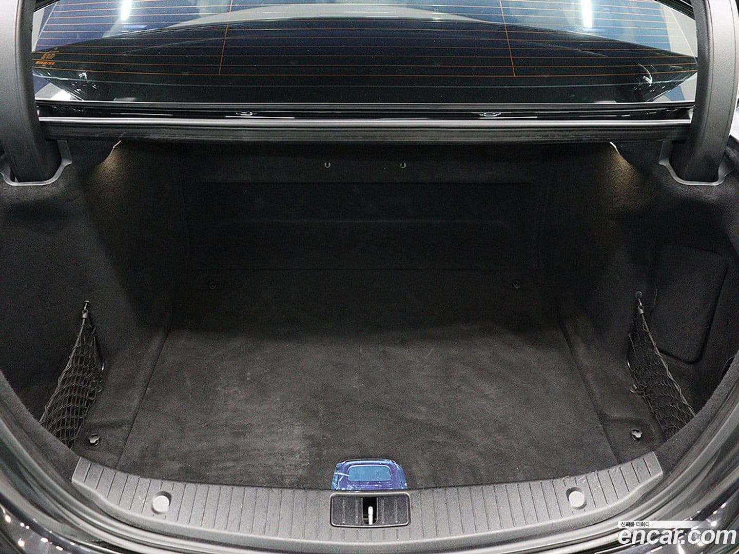 Main__Slider__Photo:S-Class Mercedes-Benz 2018.3-4