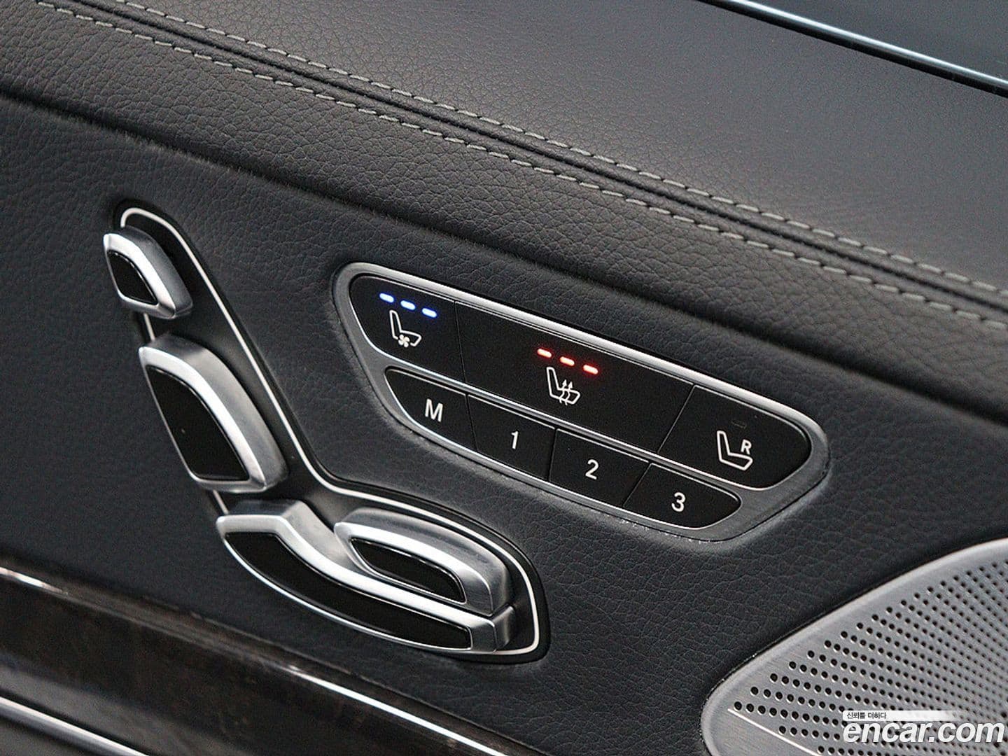 Main__Slider__Photo:S-Class Mercedes-Benz 2018.3-8