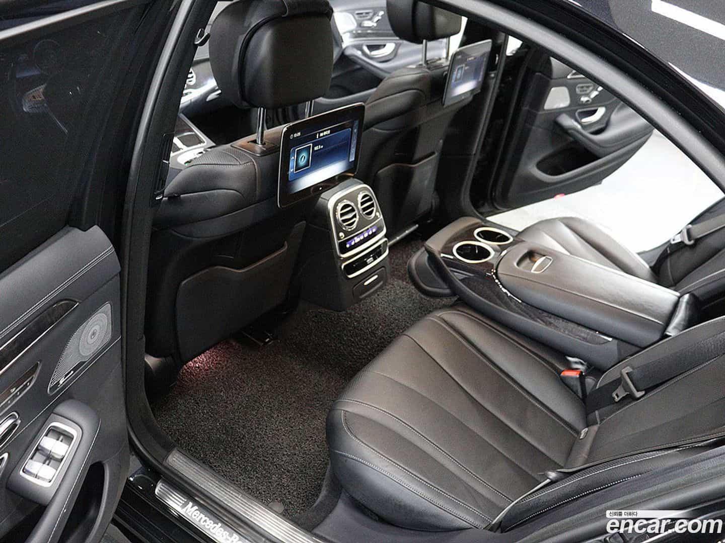 S-Class Mercedes-Benz 2018.3-OPTION-019