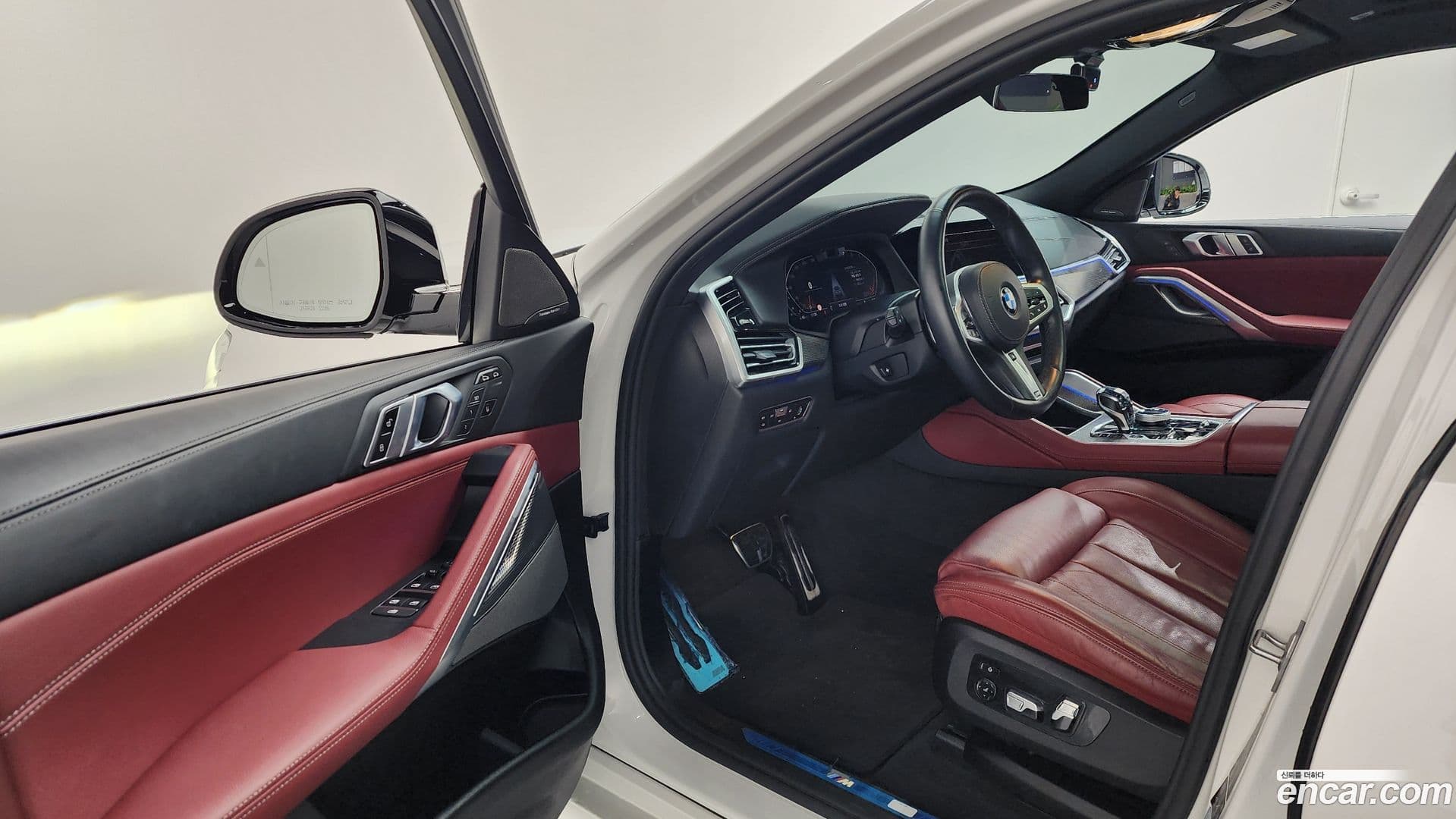 Main__Slider__Photo:X6 BMW 2021.5-9