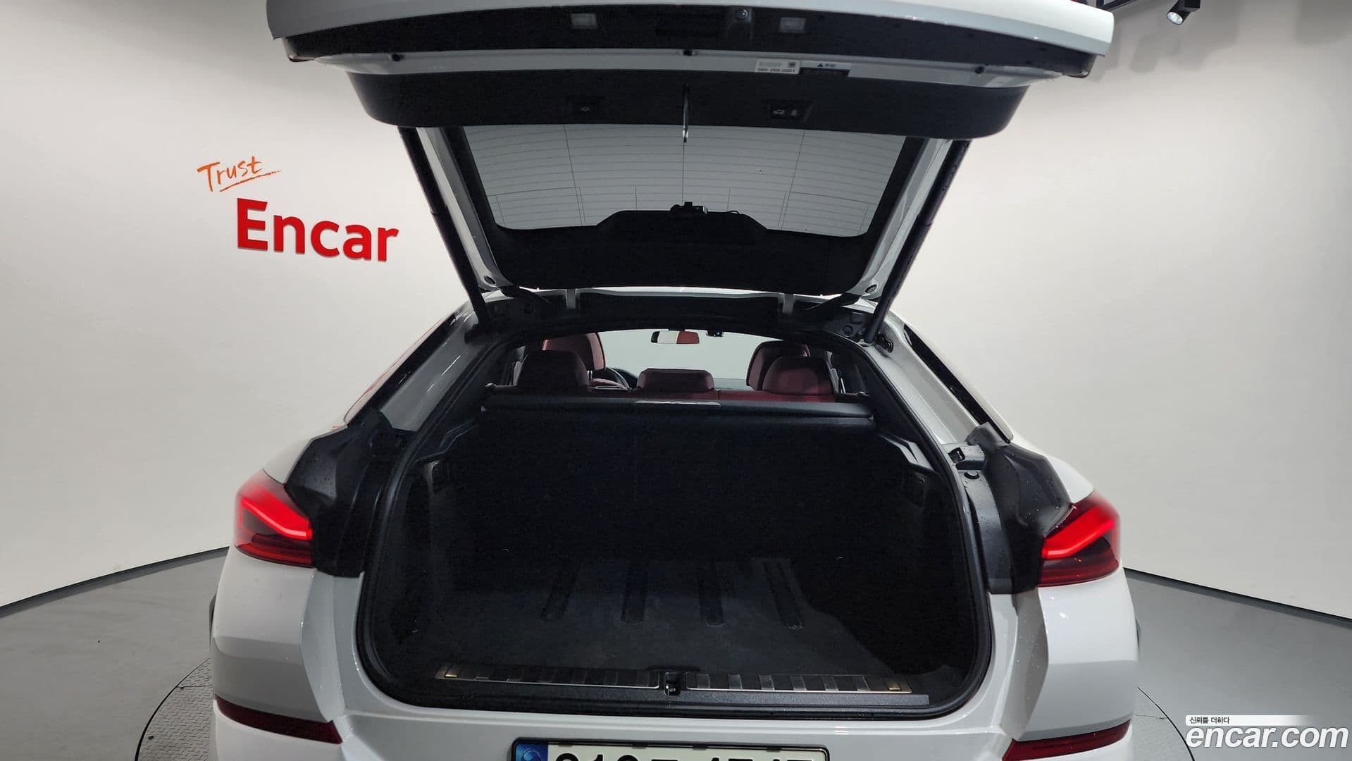 Main__Slider__Photo:X6 BMW 2021.5-19