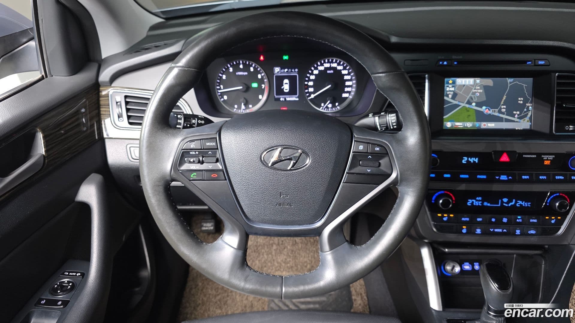 Main__Slider__Photo:Sonata Hyundai 2016.7-13