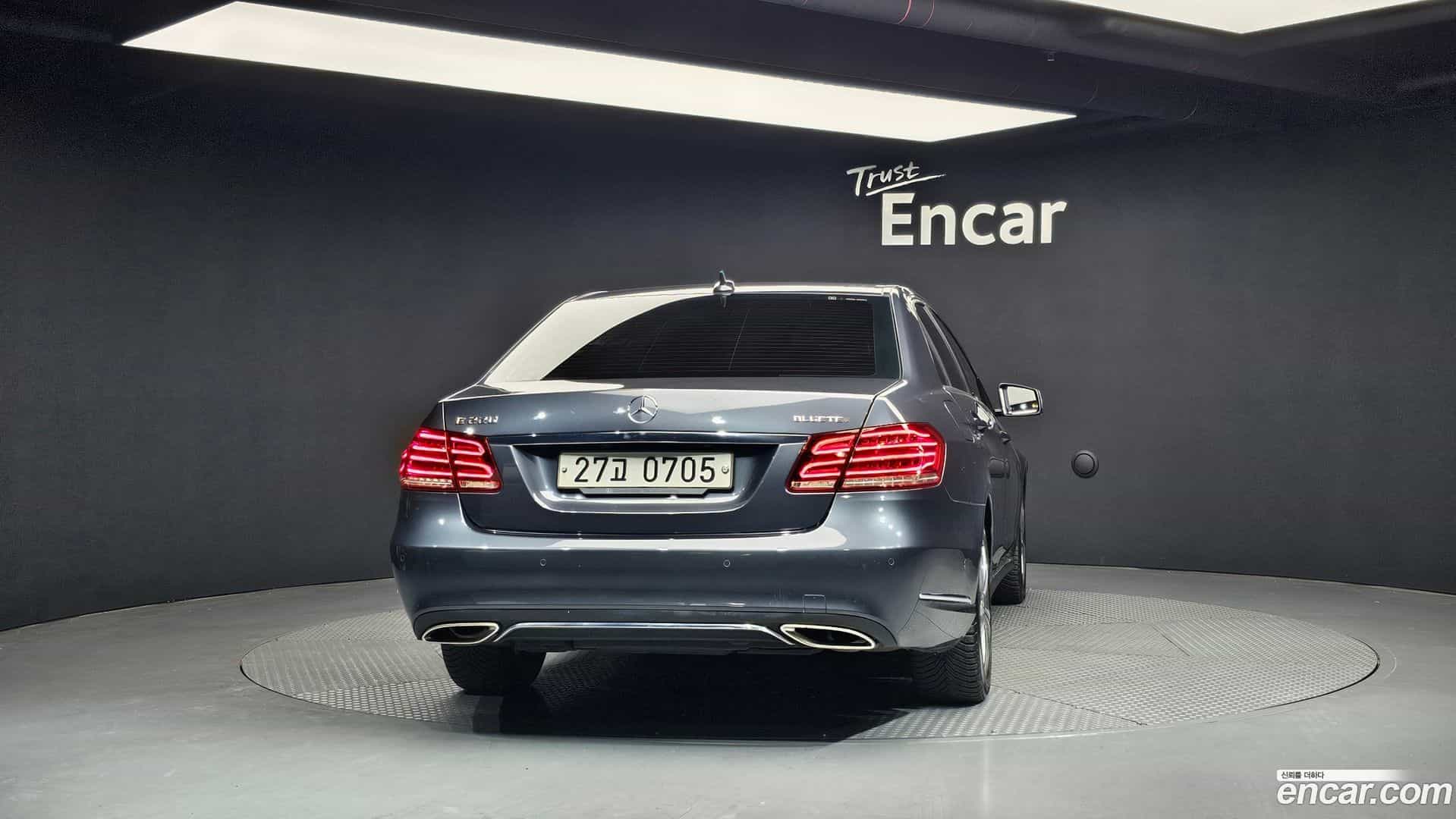 E-Class Mercedes-Benz 2016.2-OUTER-004