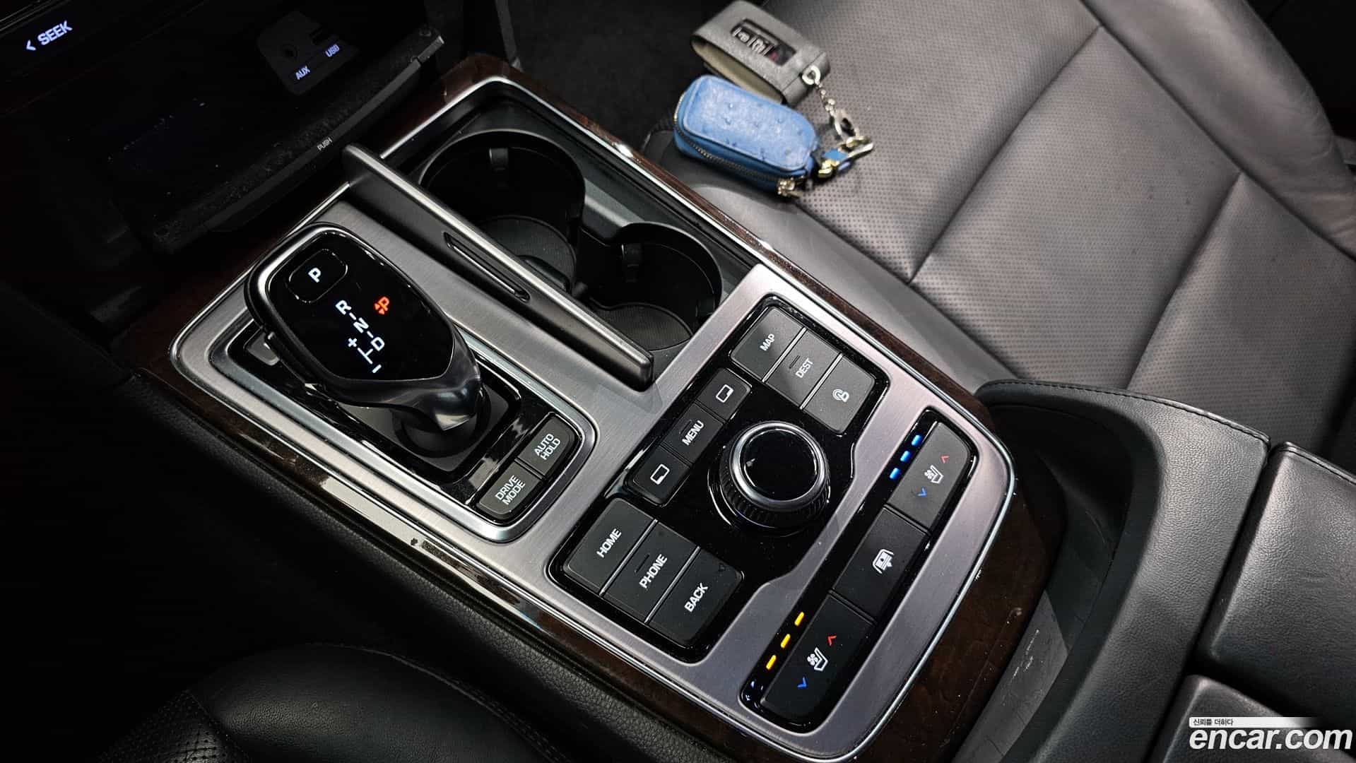 Equus Hyundai 2013.11-INNER-009