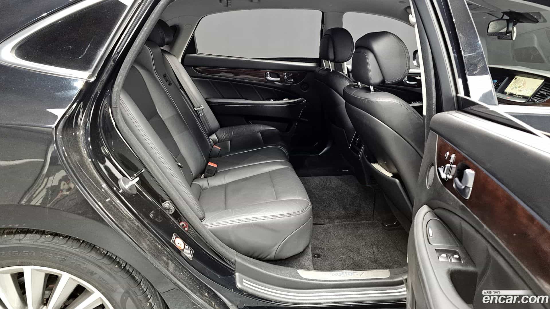 Equus Hyundai 2013.11-INNER-010