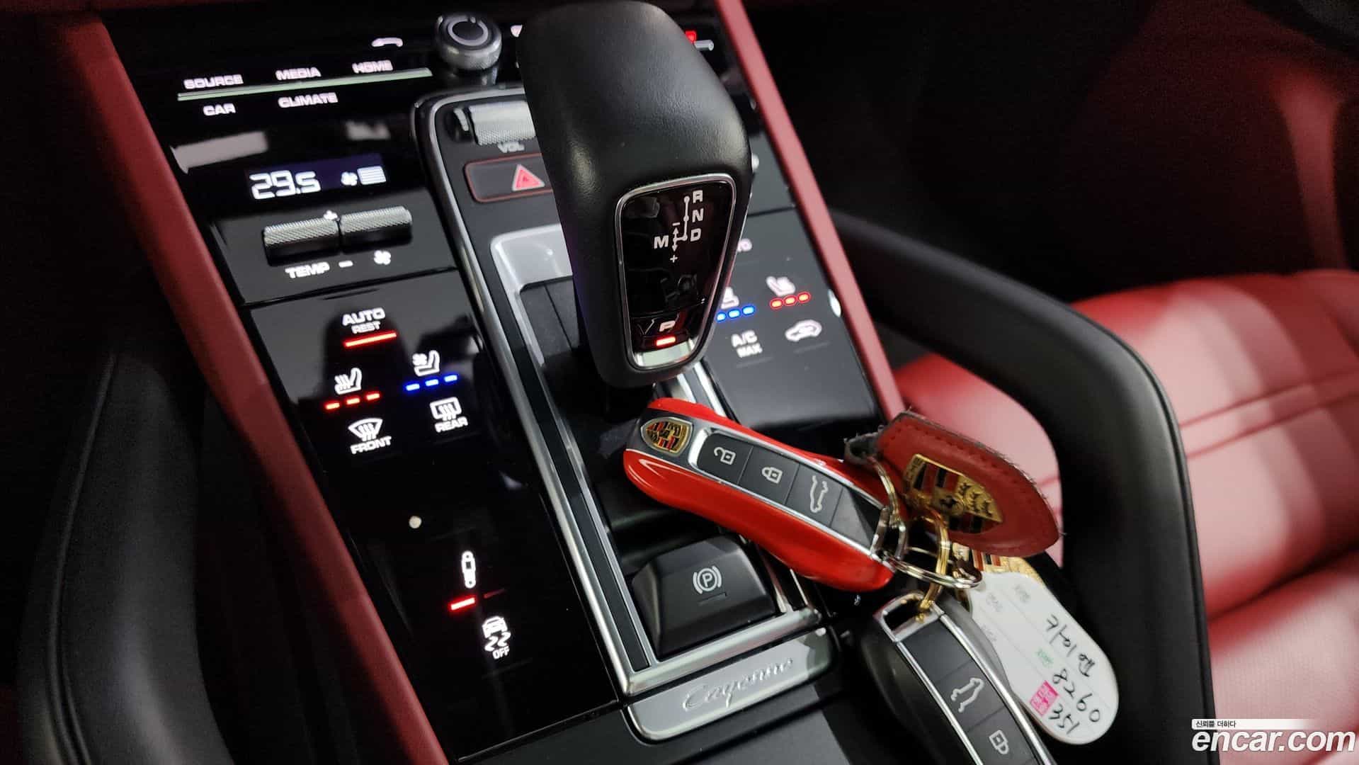 Cayenne Porsche 2021.7-INNER-009