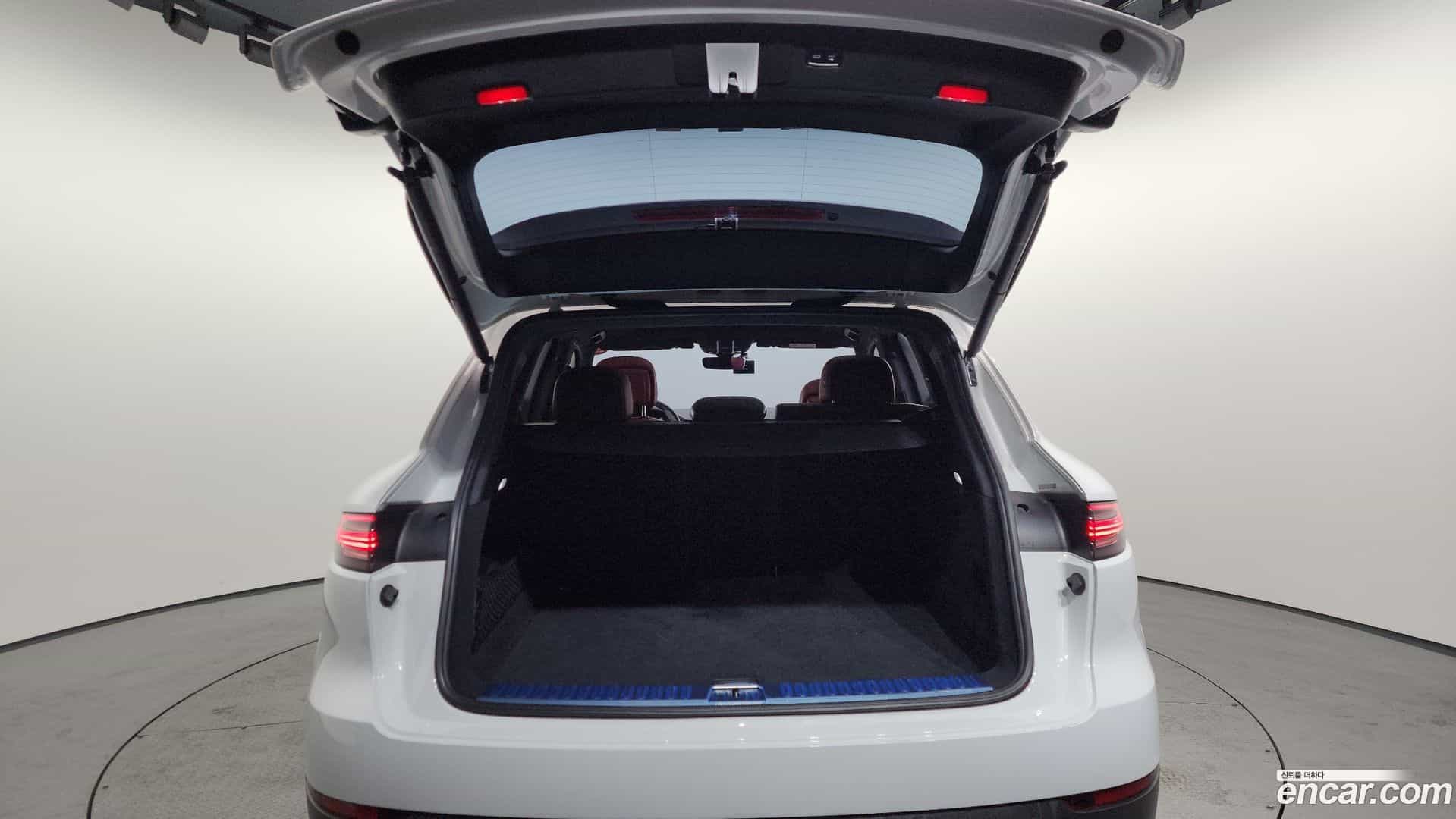 Cayenne Porsche 2021.7-OPTION-024