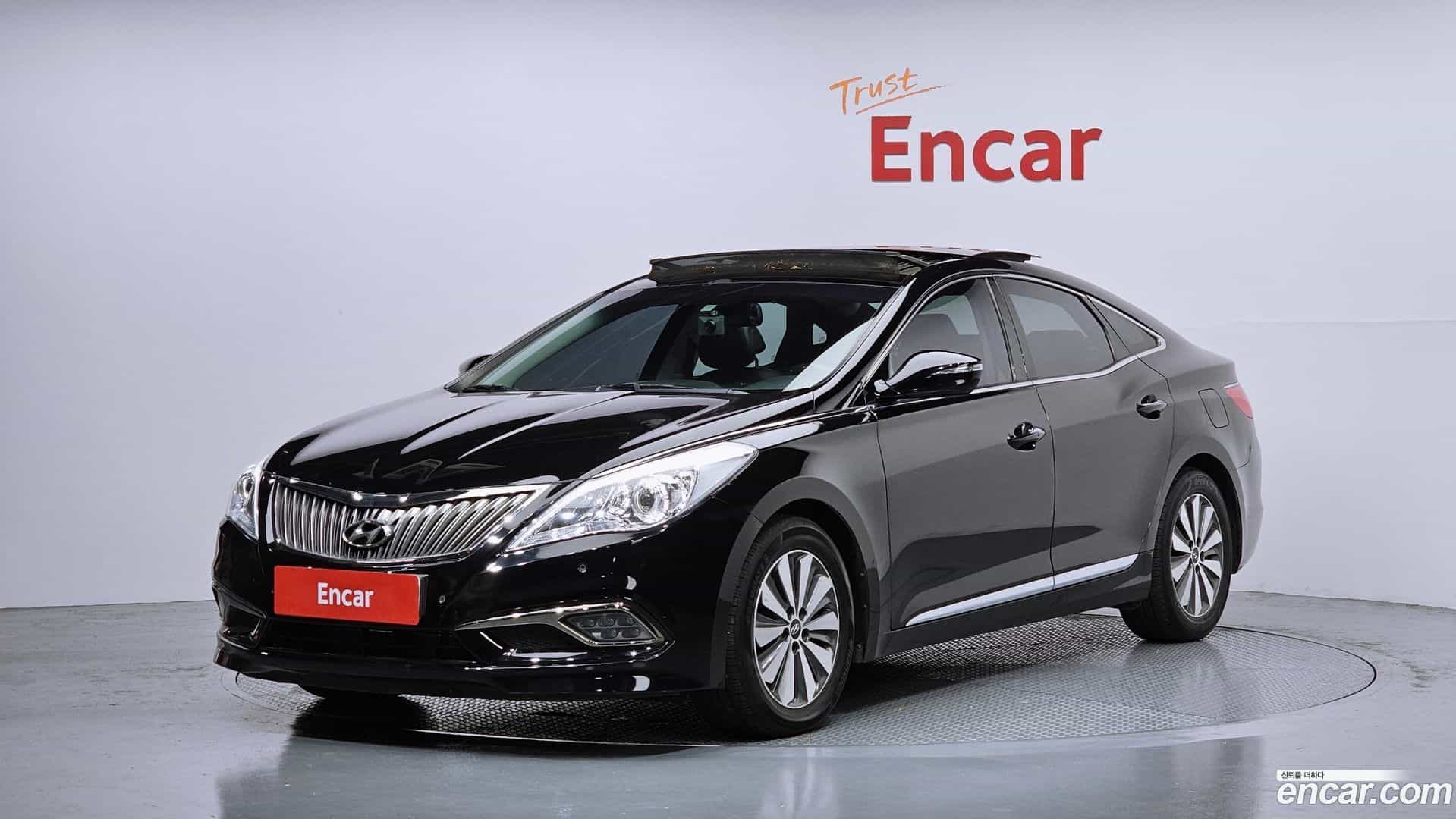 Grandeur Hyundai 2015.2-OUTER-001