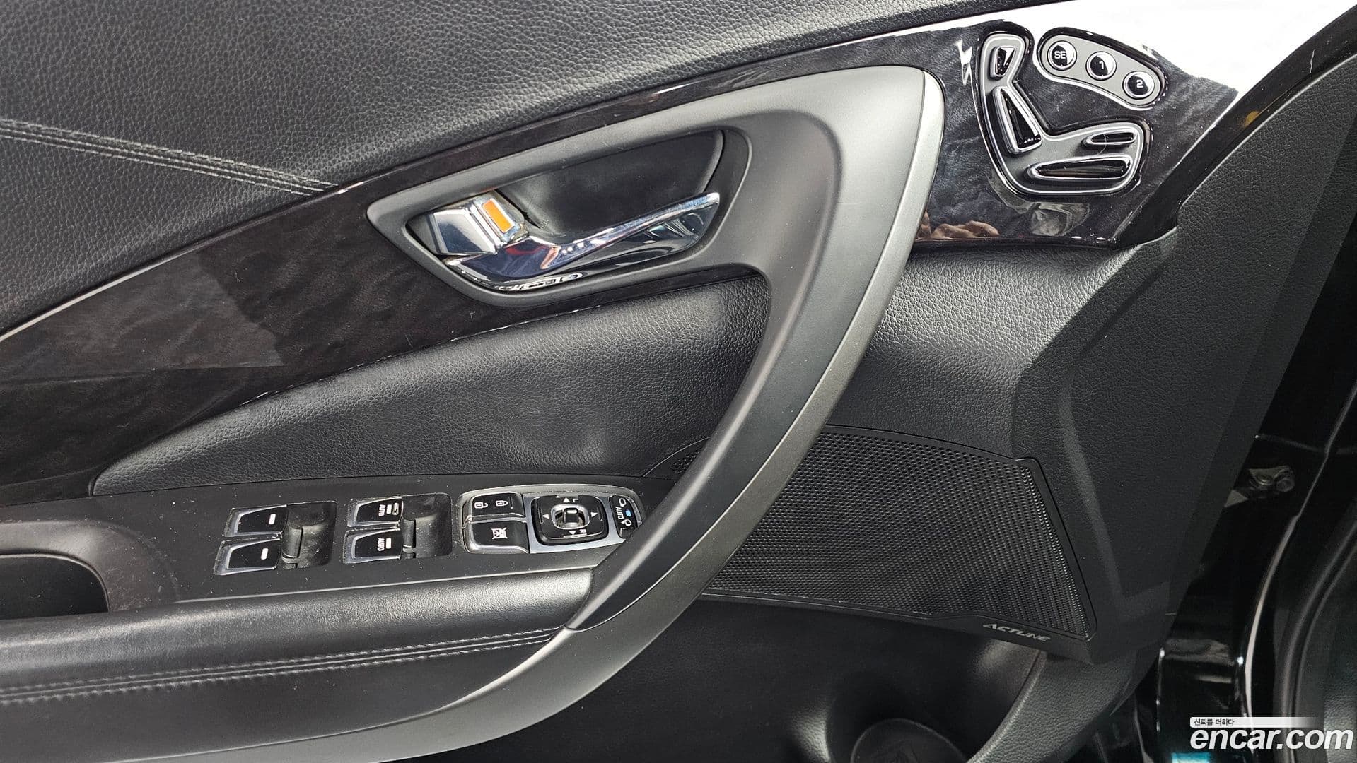 Main__Slider__Photo:Grandeur Hyundai 2015.2-18