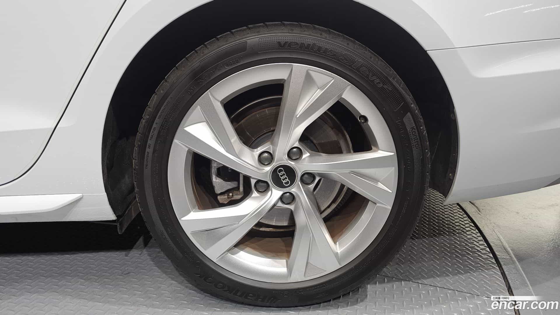 A4 Audi 2022.5-OUTER-005