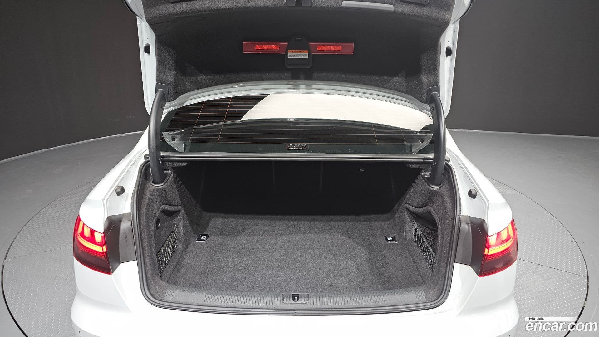 Main__Slider__Photo:A4 Audi 2022.5-19