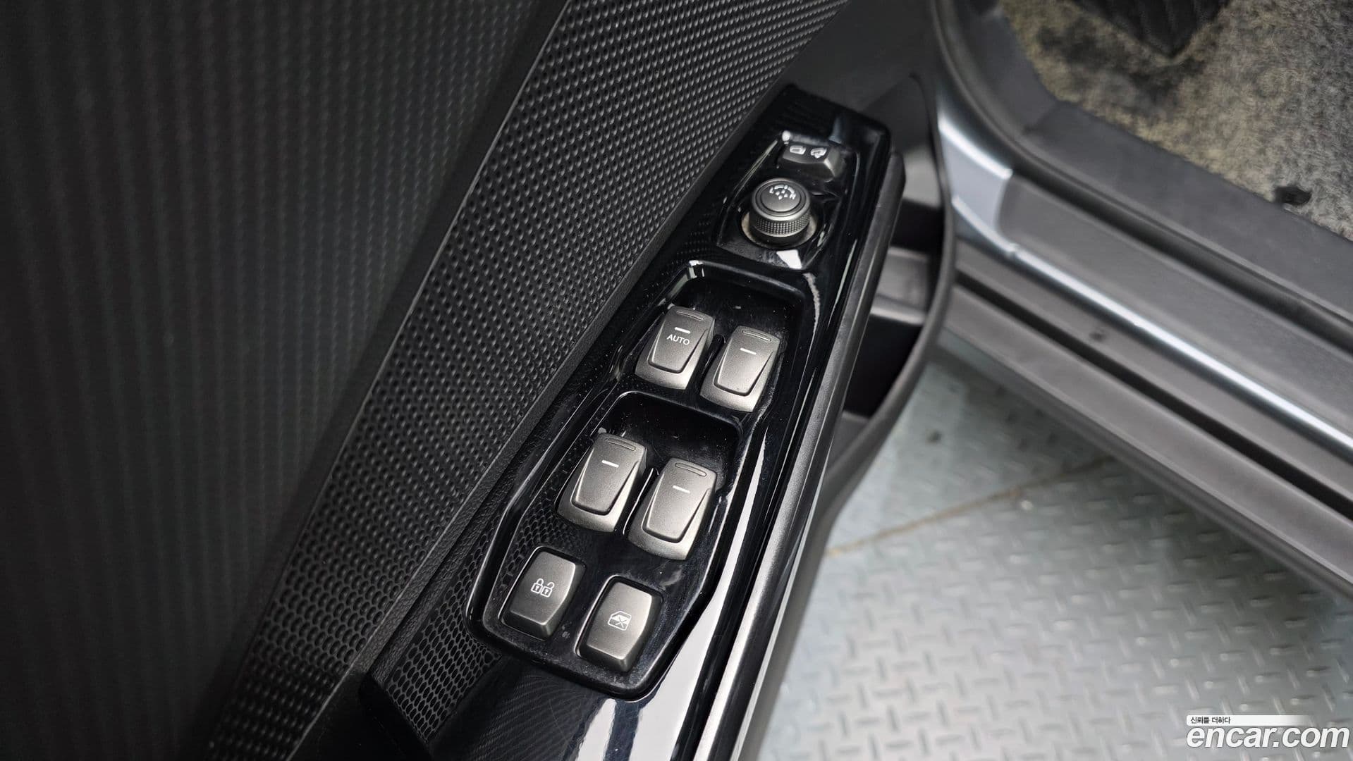 Main__Slider__Photo:TIBOLI KG_Mobility_Ssangyong 2020.10-13