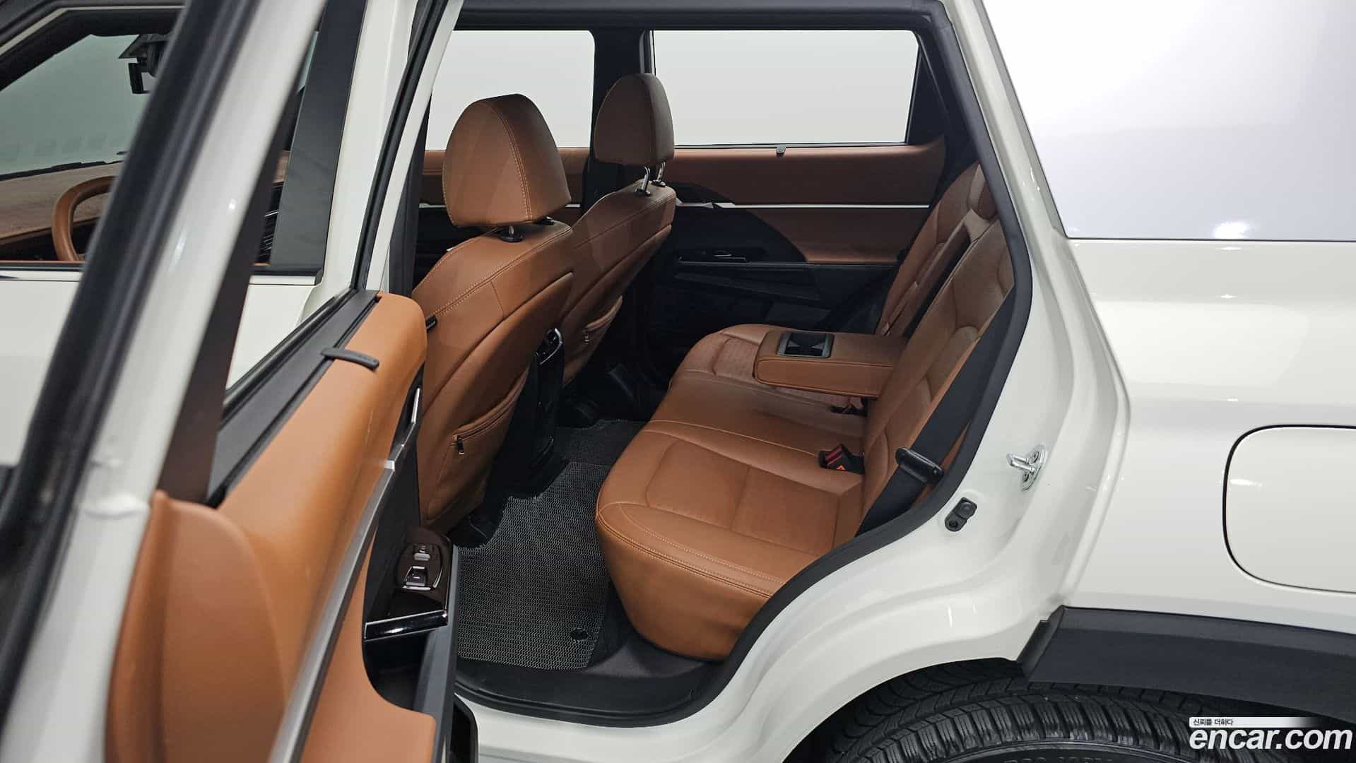 Torres KG_Mobility_Ssangyong 2023.6-OPTION-015