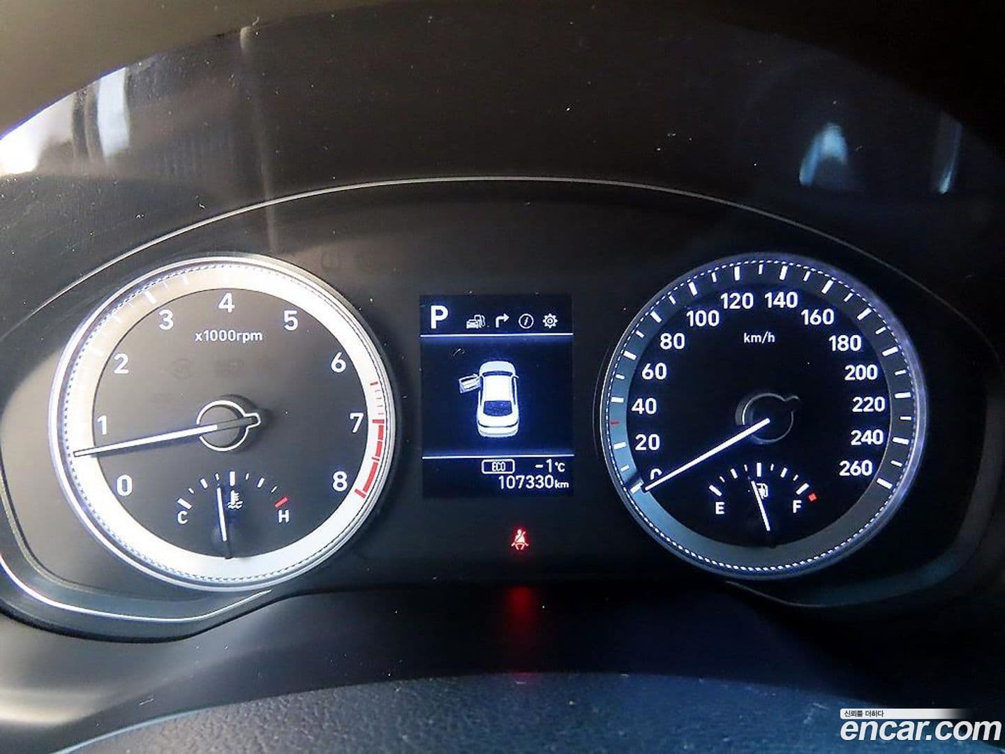 Main__Slider__Photo:Grandeur Hyundai 2017.0-8