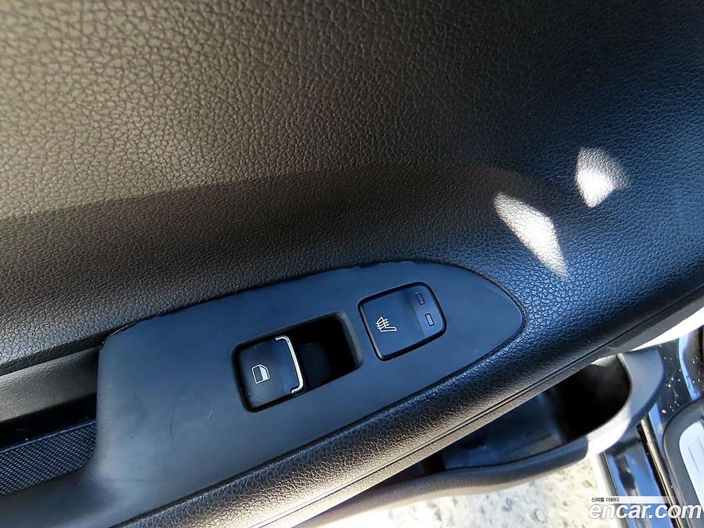 Main__Slider__Photo:Grandeur Hyundai 2017.0-15