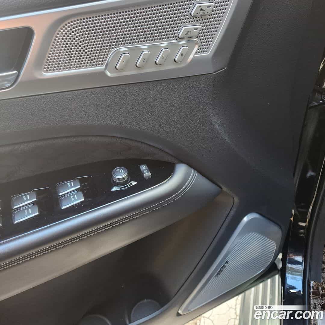 Rexton KG_Mobility_Ssangyong 2021.0-INNER-008