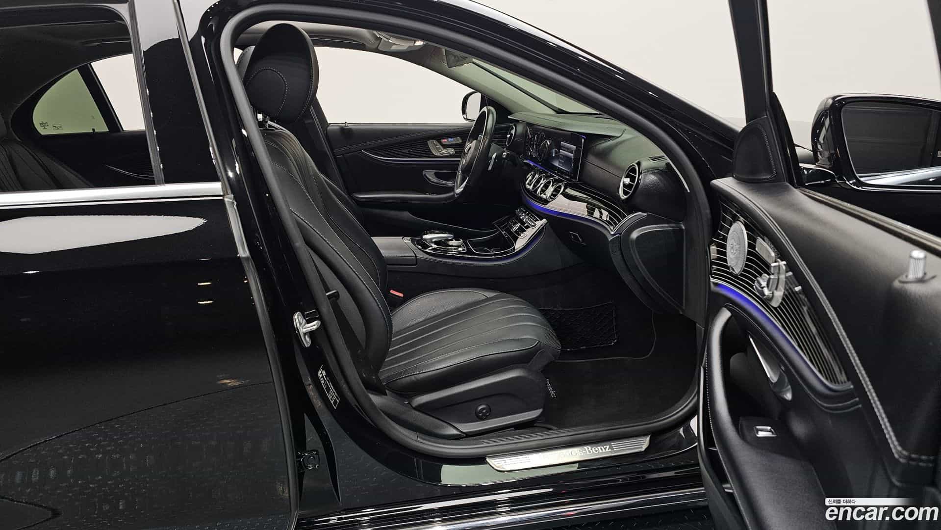 E-Class Mercedes-Benz 2017.6-OPTION-015