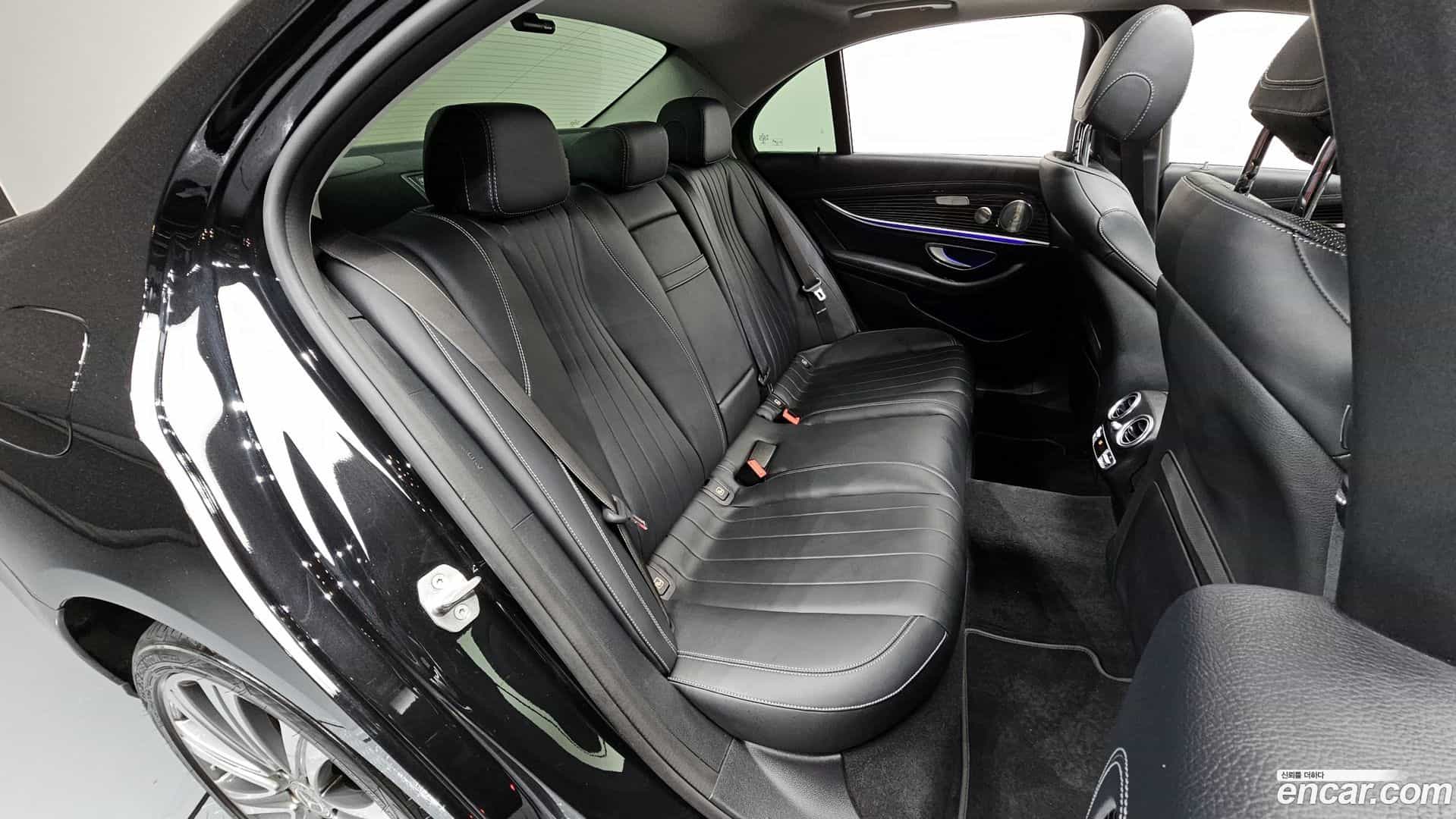 E-Class Mercedes-Benz 2017.6-OPTION-016