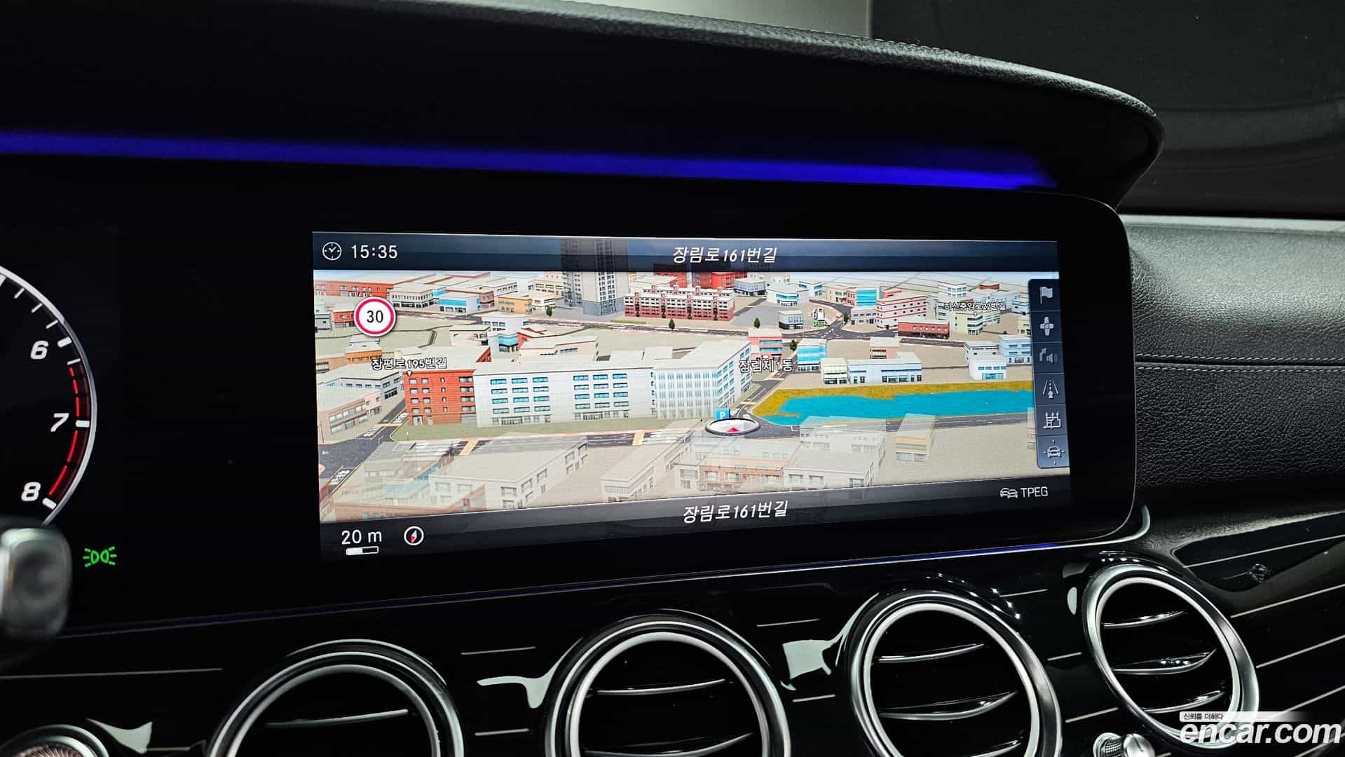 E-Class Mercedes-Benz 2017.6-OPTION-018