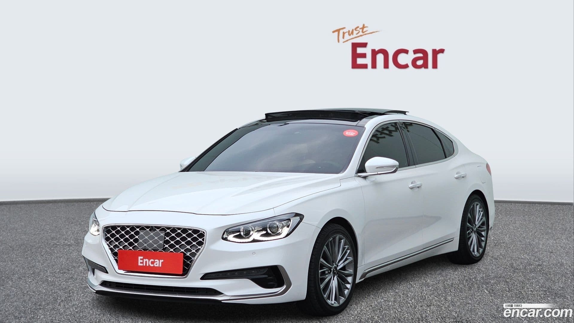 Main__Slider__Photo:Grandeur Hyundai 2017.0-0