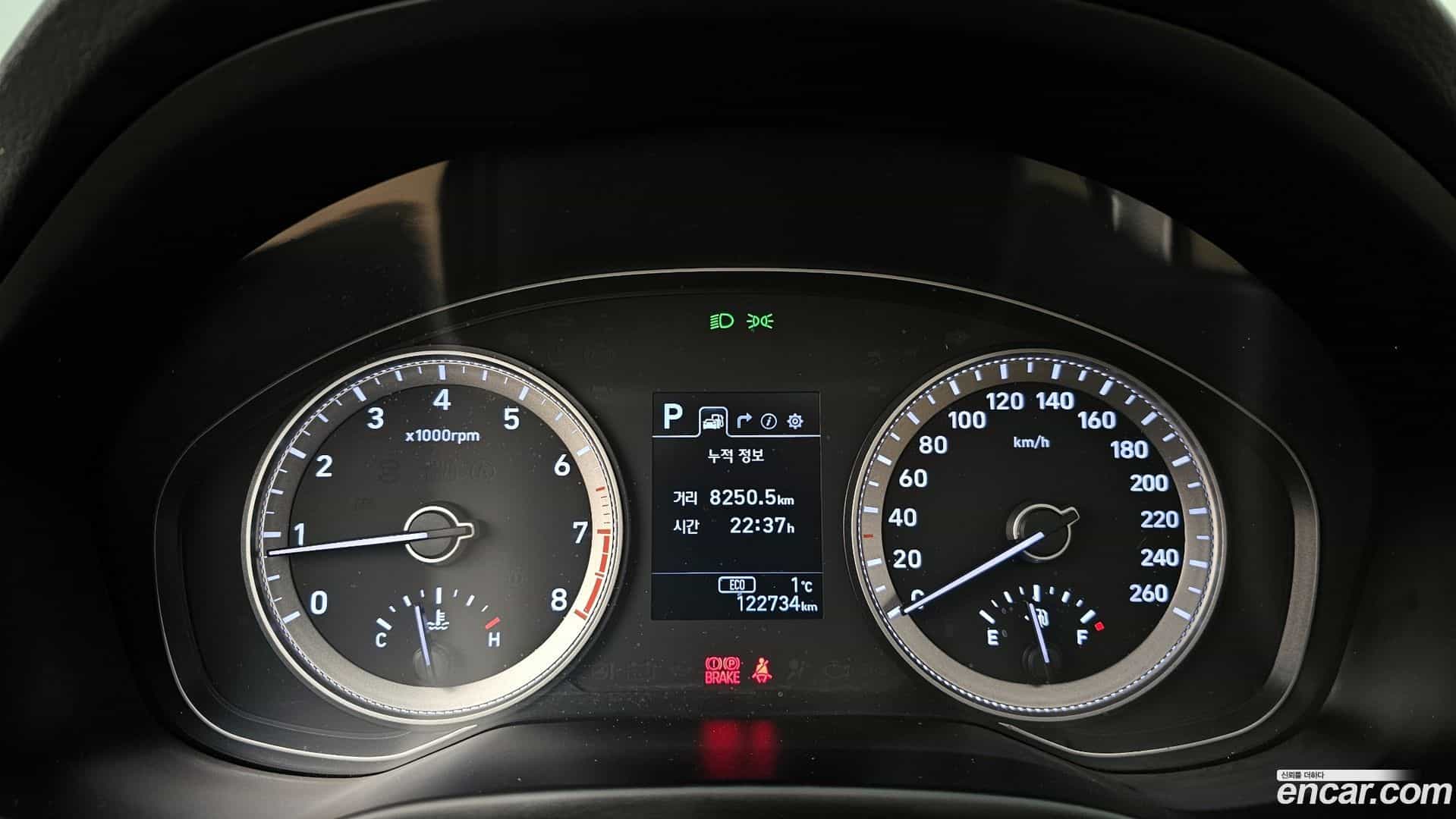 Grandeur Hyundai 2017.0-INNER-008