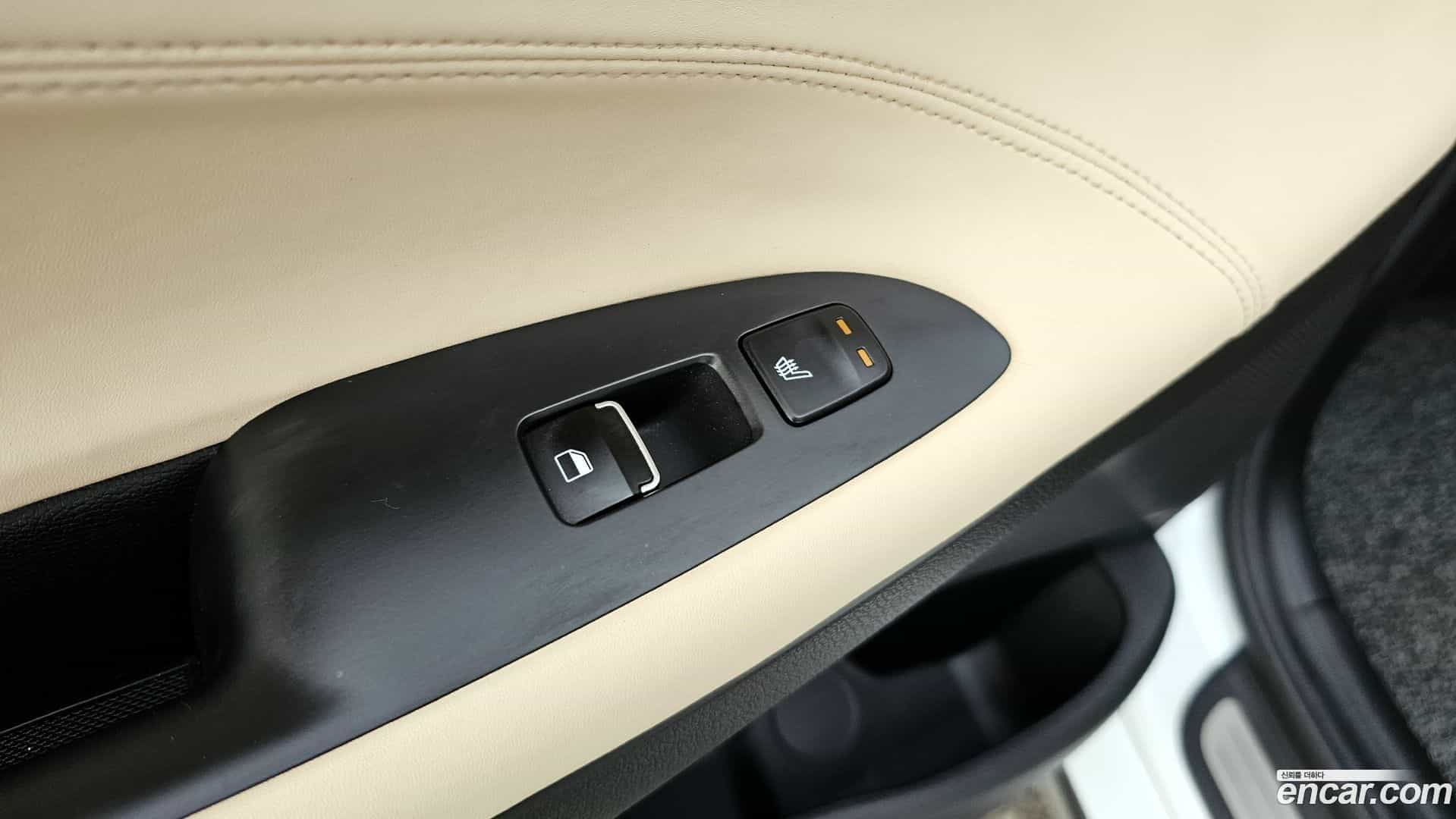 Grandeur Hyundai 2017.0-OPTION-022