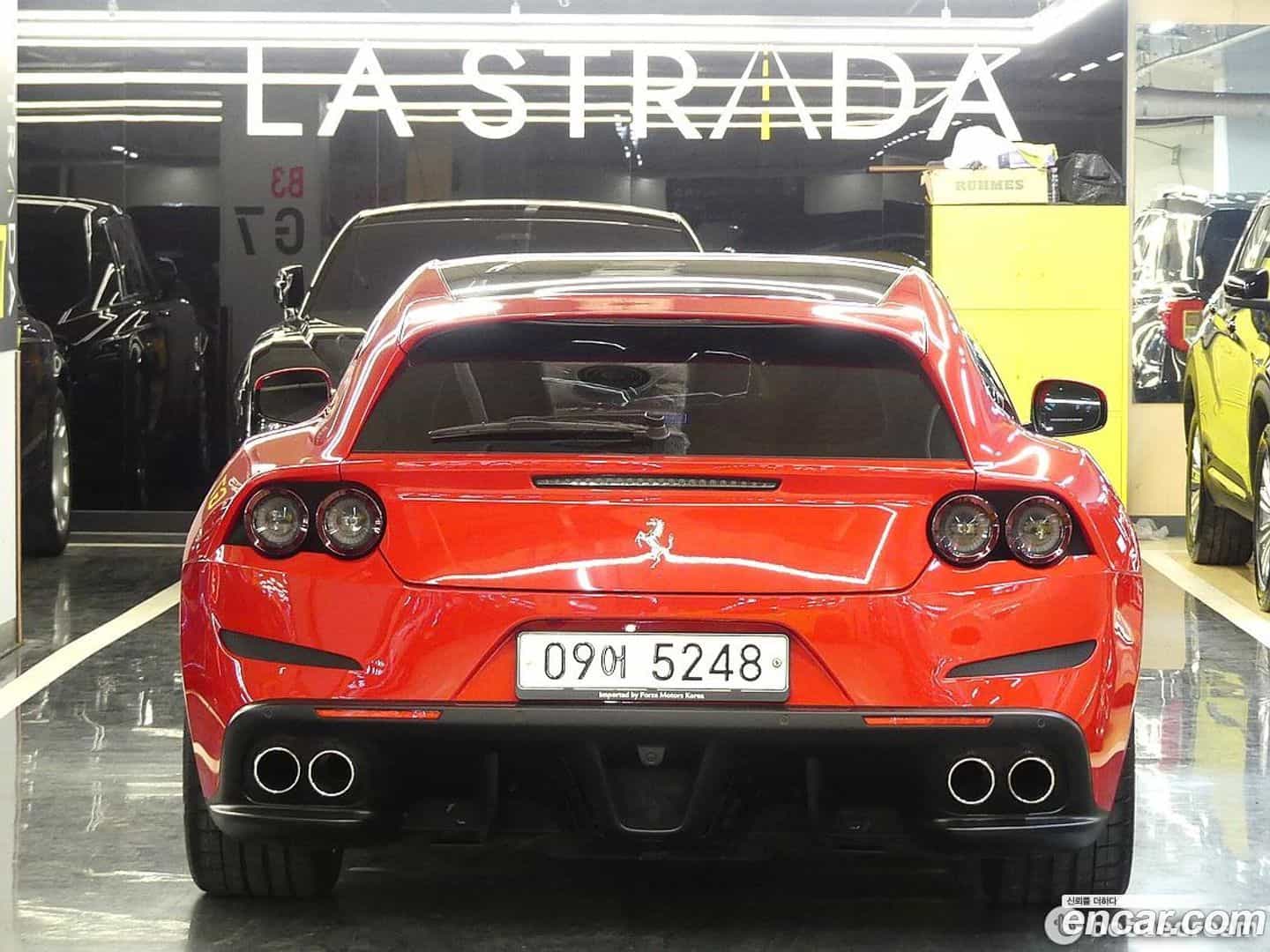 GTC4 Lusso Ferrari 2018.0-OUTER-002
