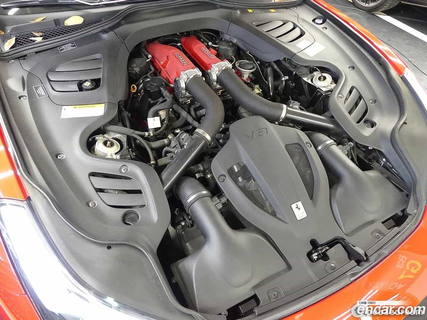 GTC4 Lusso Ferrari 2018.0-INNER-006