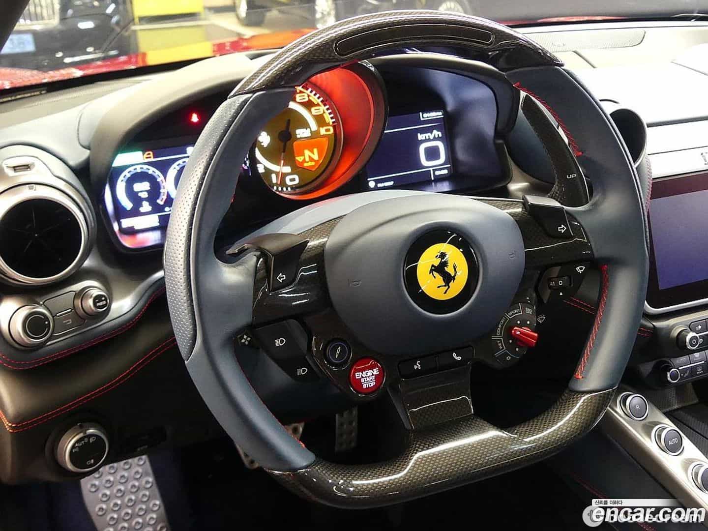 GTC4 Lusso Ferrari 2018.0-OPTION-015