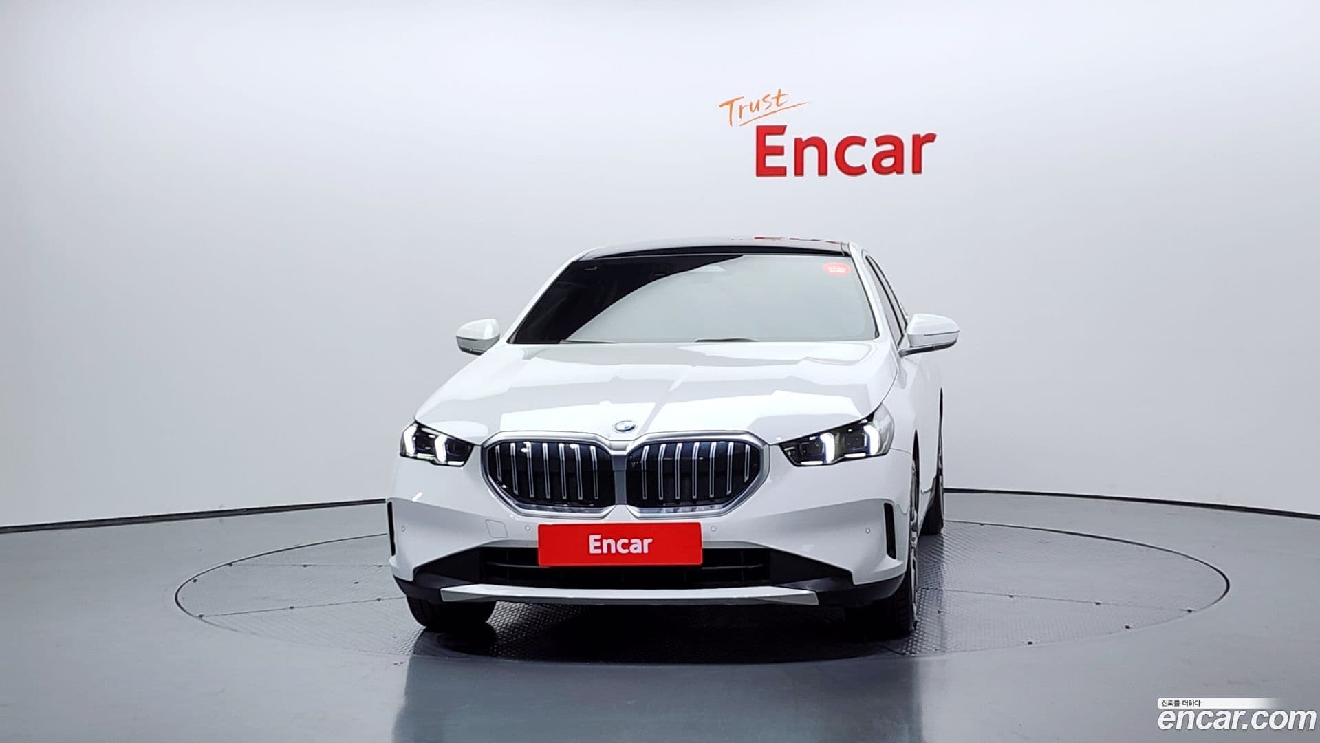 Main__Slider__Photo:5-Series BMW 2023.10-2