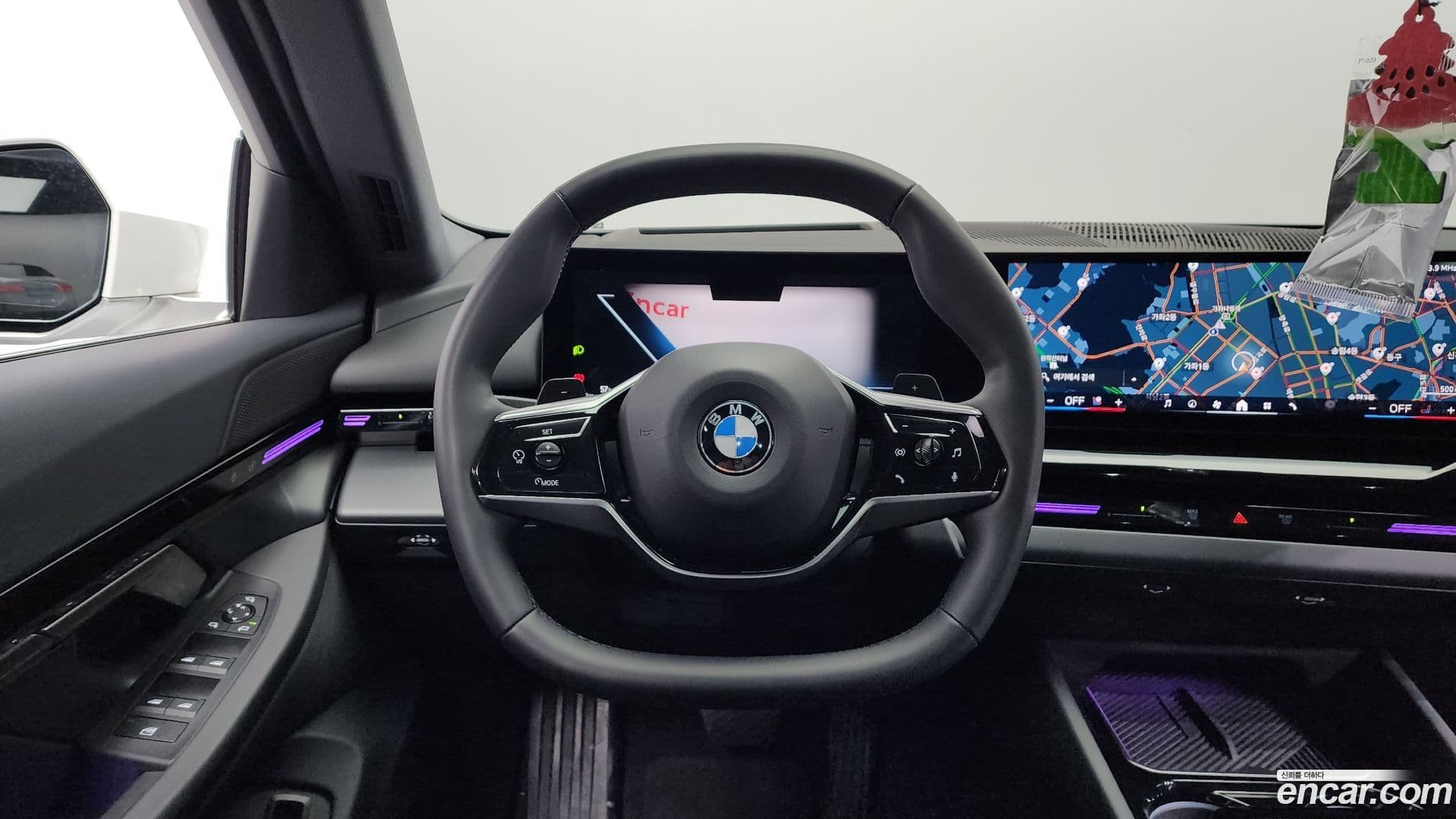 Main__Slider__Photo:5-Series BMW 2023.10-12