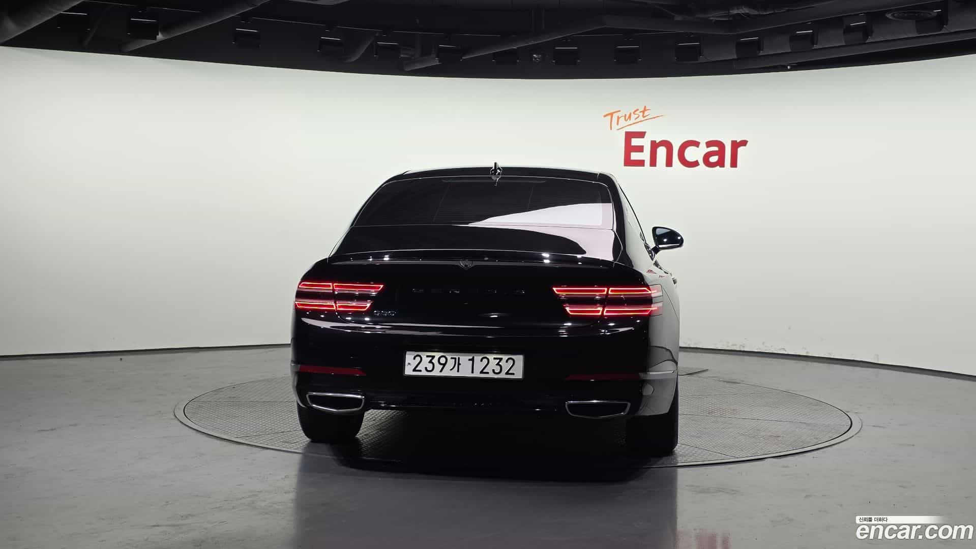 G80 Genesis 2021.11-OUTER-004