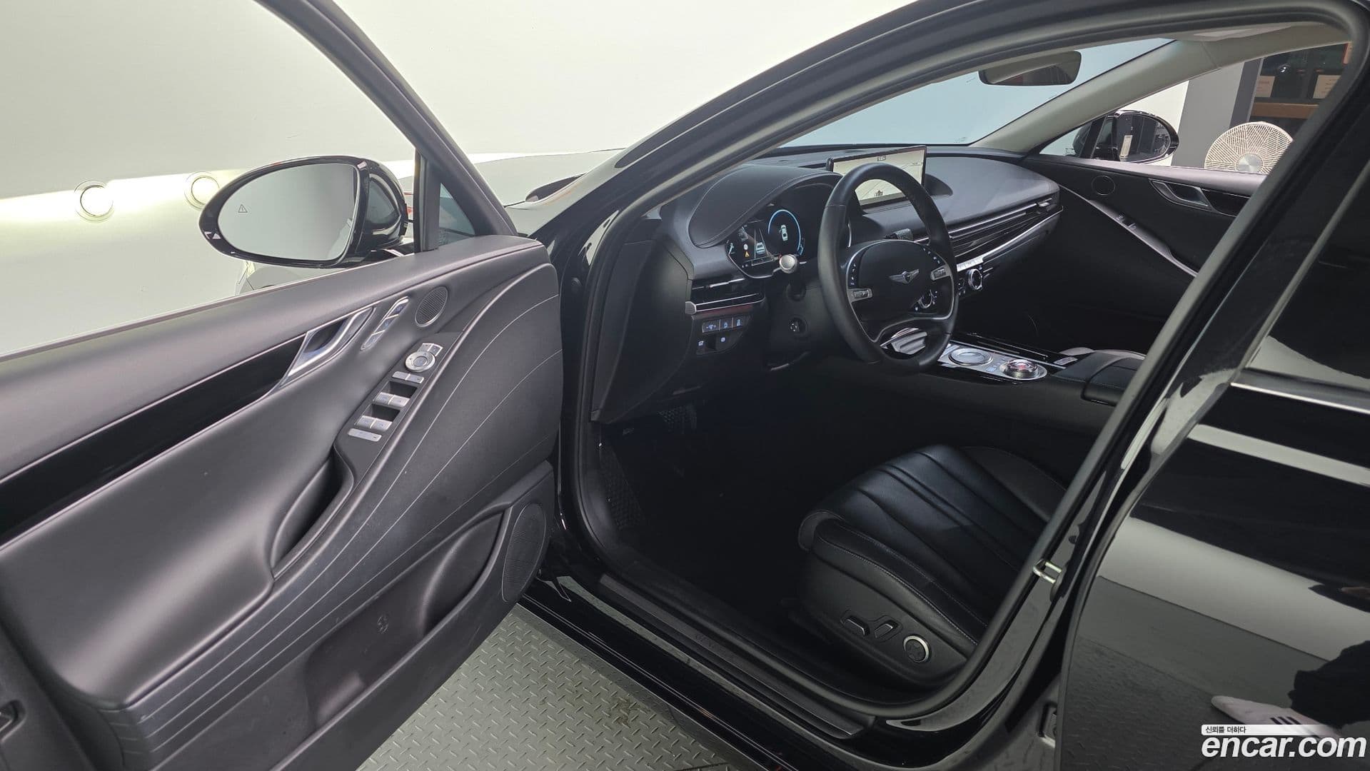 Main__Slider__Photo:G80 Genesis 2021.11-10