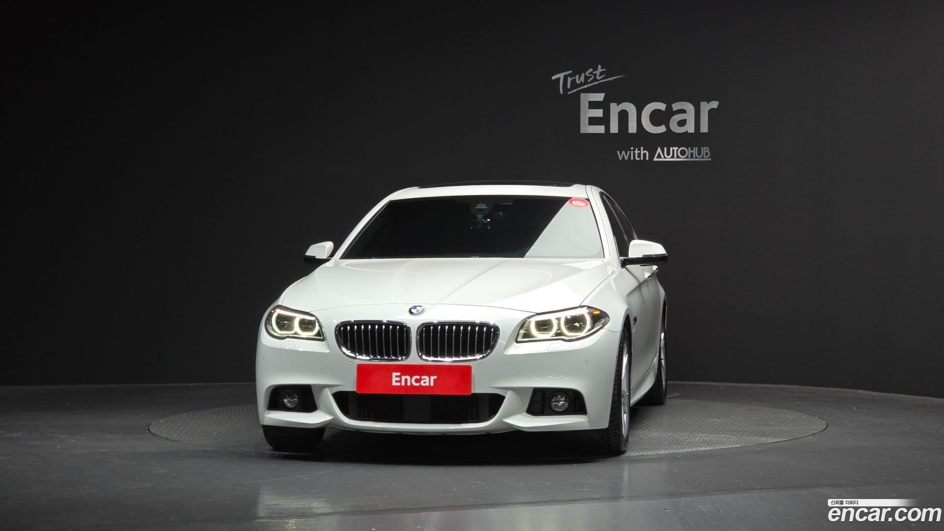 Main__Slider__Photo:5-Series BMW 2016.9-2