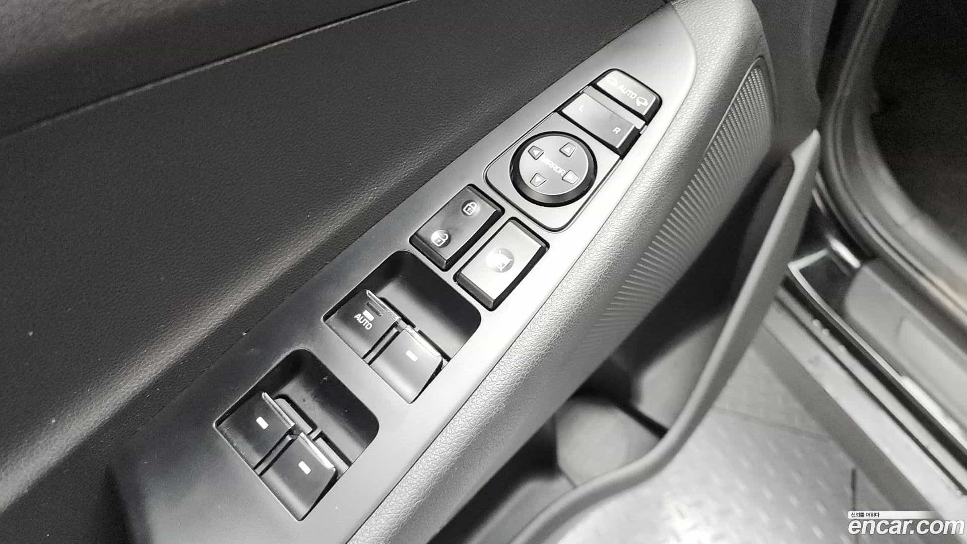 Tucson Hyundai 2017.4-OPTION-022