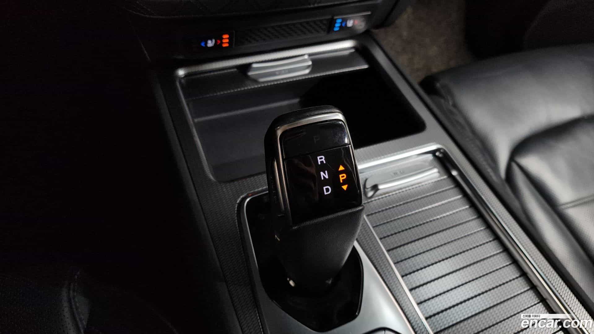 Rexton KG_Mobility_Ssangyong 2021.0-INNER-009