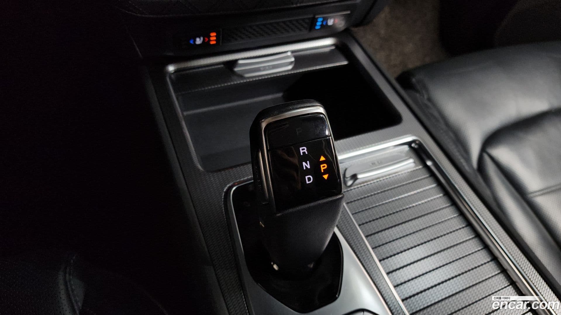 Main__Slider__Photo:Rexton KG_Mobility_Ssangyong 2021.0-8